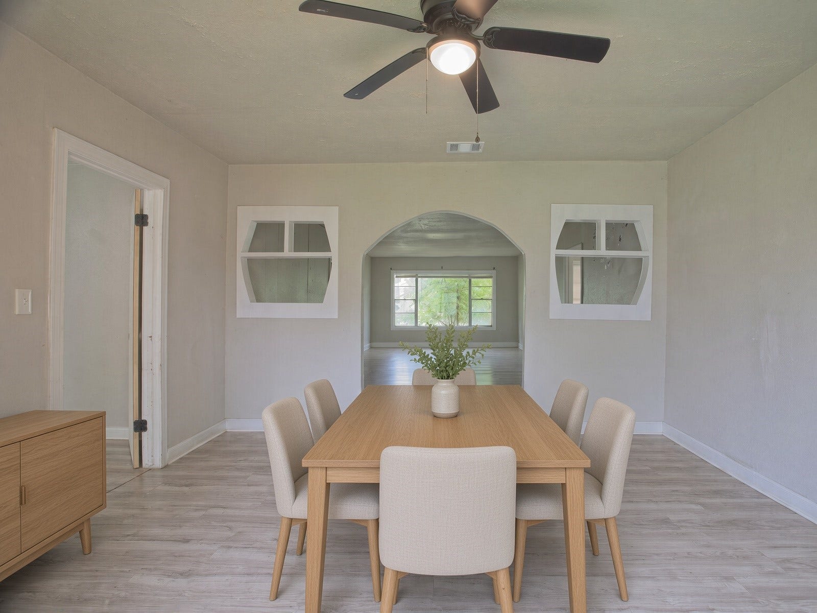 5229 Rue Street, Houston, TX 77033 5229 Rue Street, Houston, TX 77033