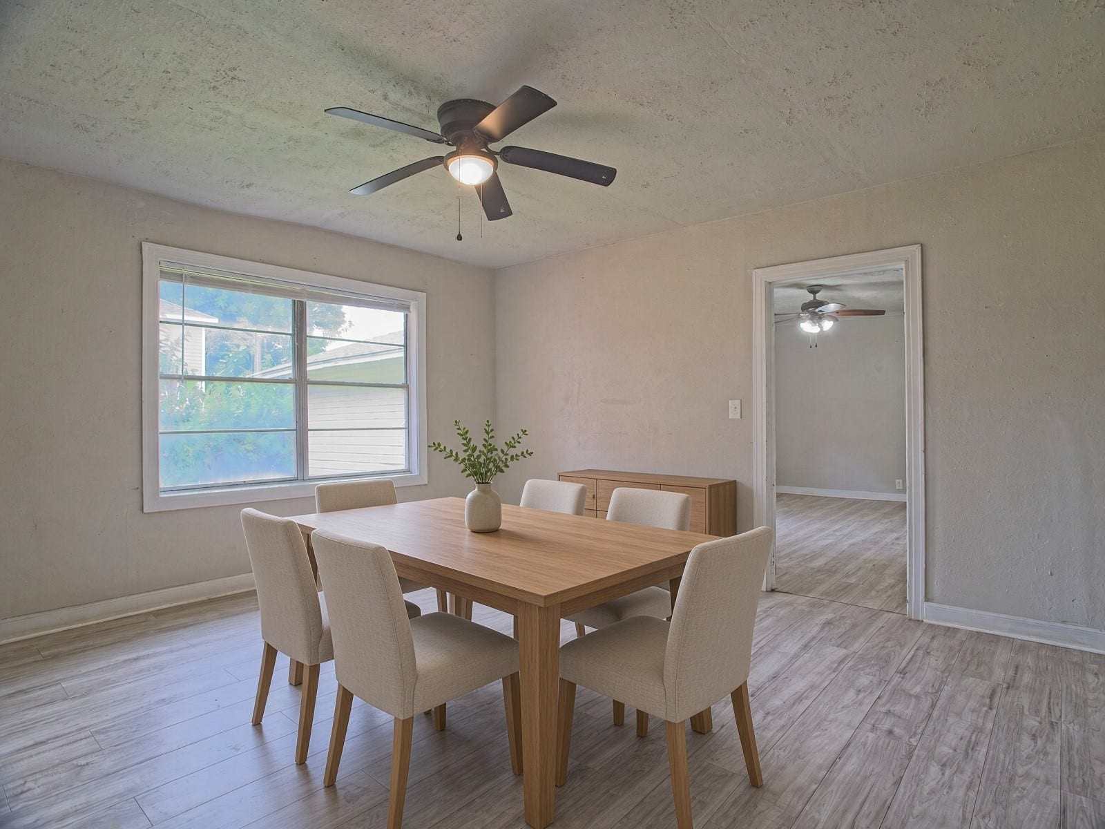 5229 Rue Street, Houston, TX 77033 5229 Rue Street, Houston, TX 77033