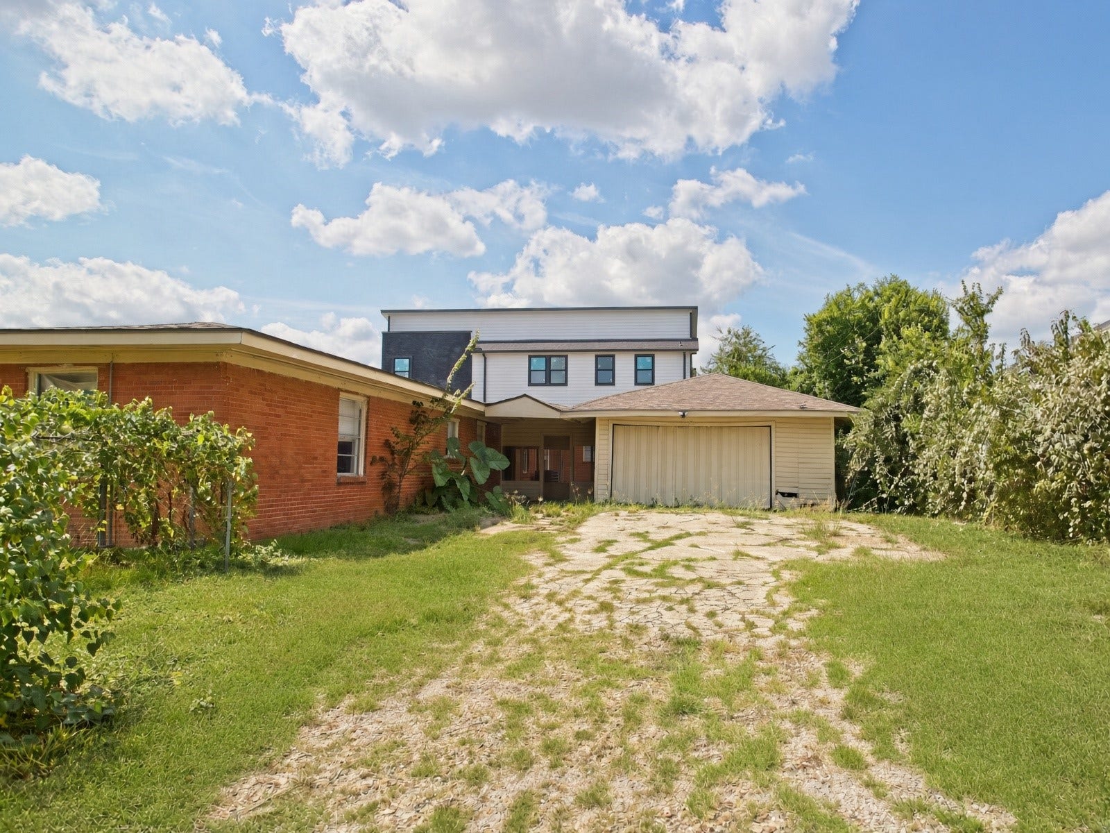 5229 Rue Street, Houston, TX 77033 5229 Rue Street, Houston, TX 77033
