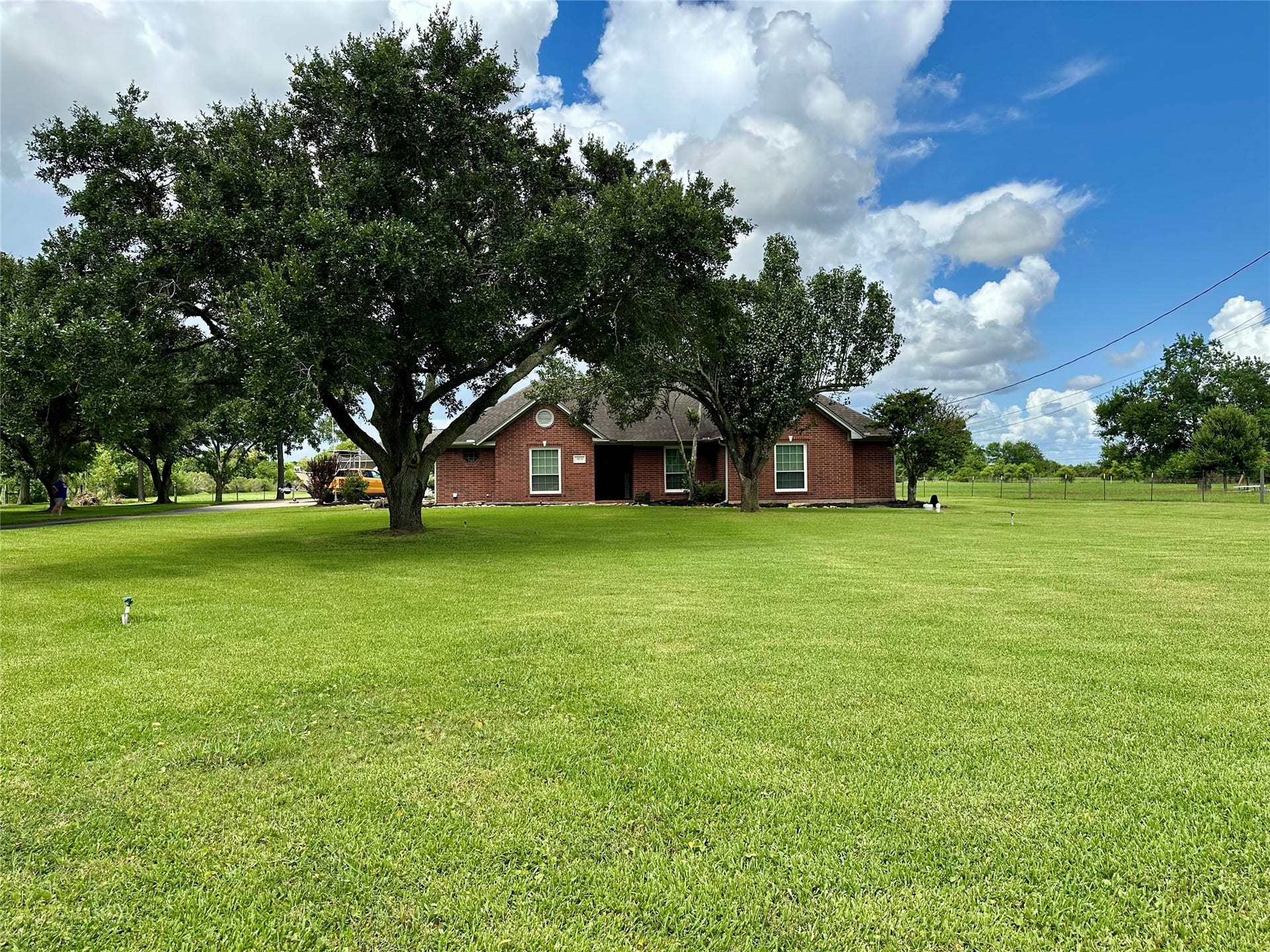 1614 Avenue Q, Santa Fe, TX 77510 1614 Avenue Q, Santa Fe, TX 77510