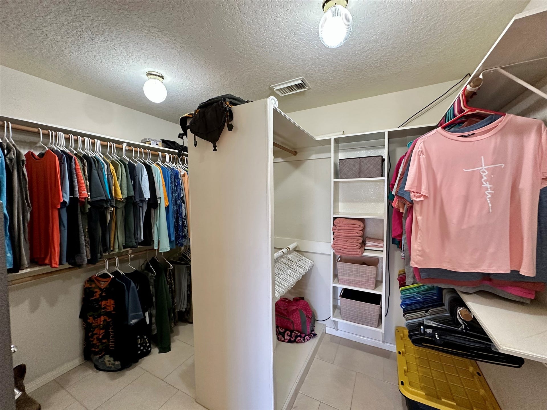1614 Avenue Q, Santa Fe, TX 77510 1614 Avenue Q, Santa Fe, TX 77510