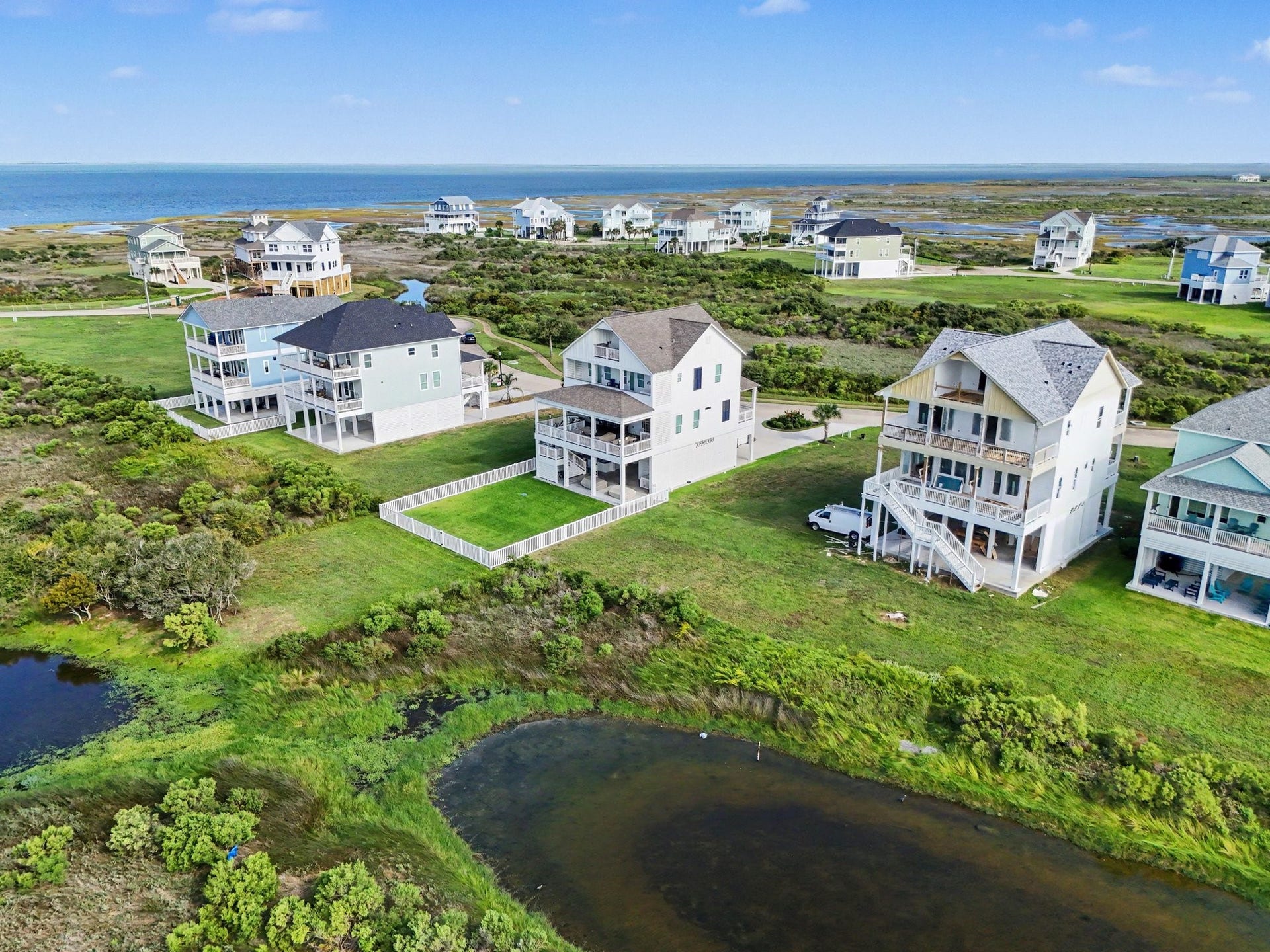 25931 Bay Breeze Drive, Galveston, TX 77554 25931 Bay Breeze Drive, Galveston, TX 77554