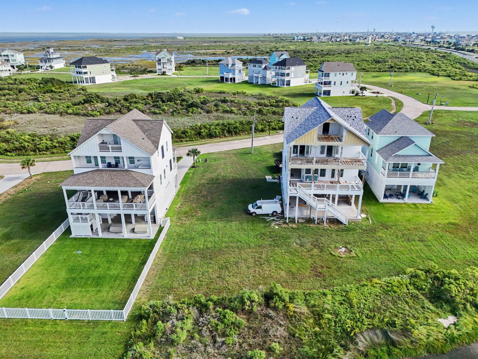 25931 Bay Breeze Drive, Galveston, TX 77554 25931 Bay Breeze Drive, Galveston, TX 77554