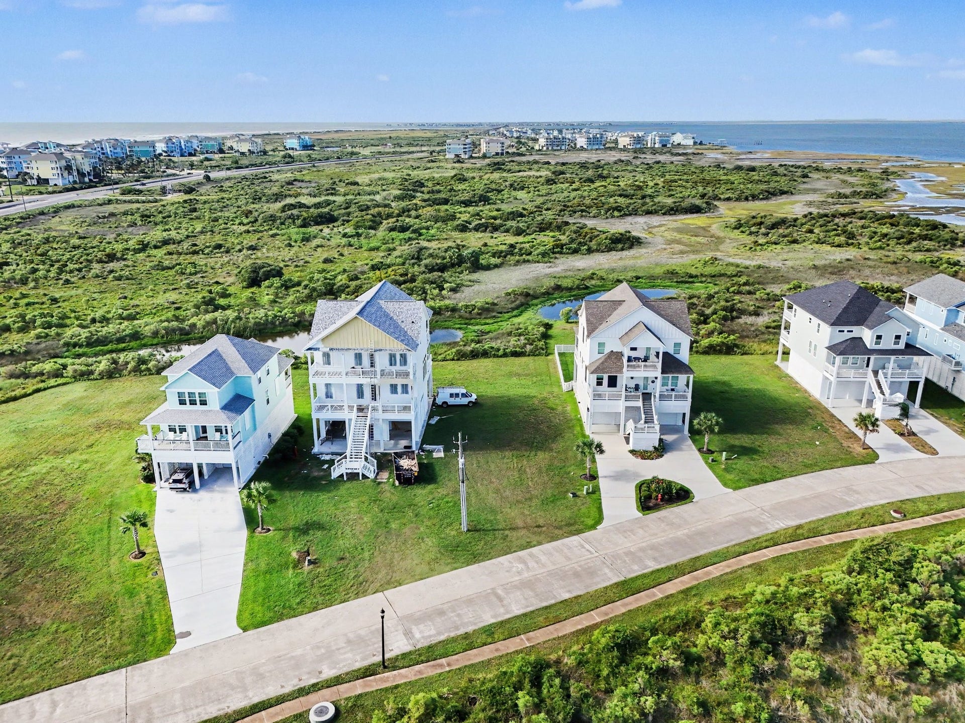 25931 Bay Breeze Drive, Galveston, TX 77554 25931 Bay Breeze Drive, Galveston, TX 77554