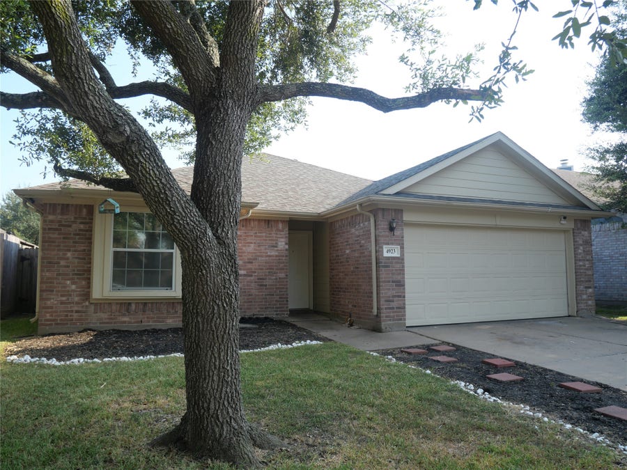 Property photo for 4923 Callery Creek Drive, Houston, TX