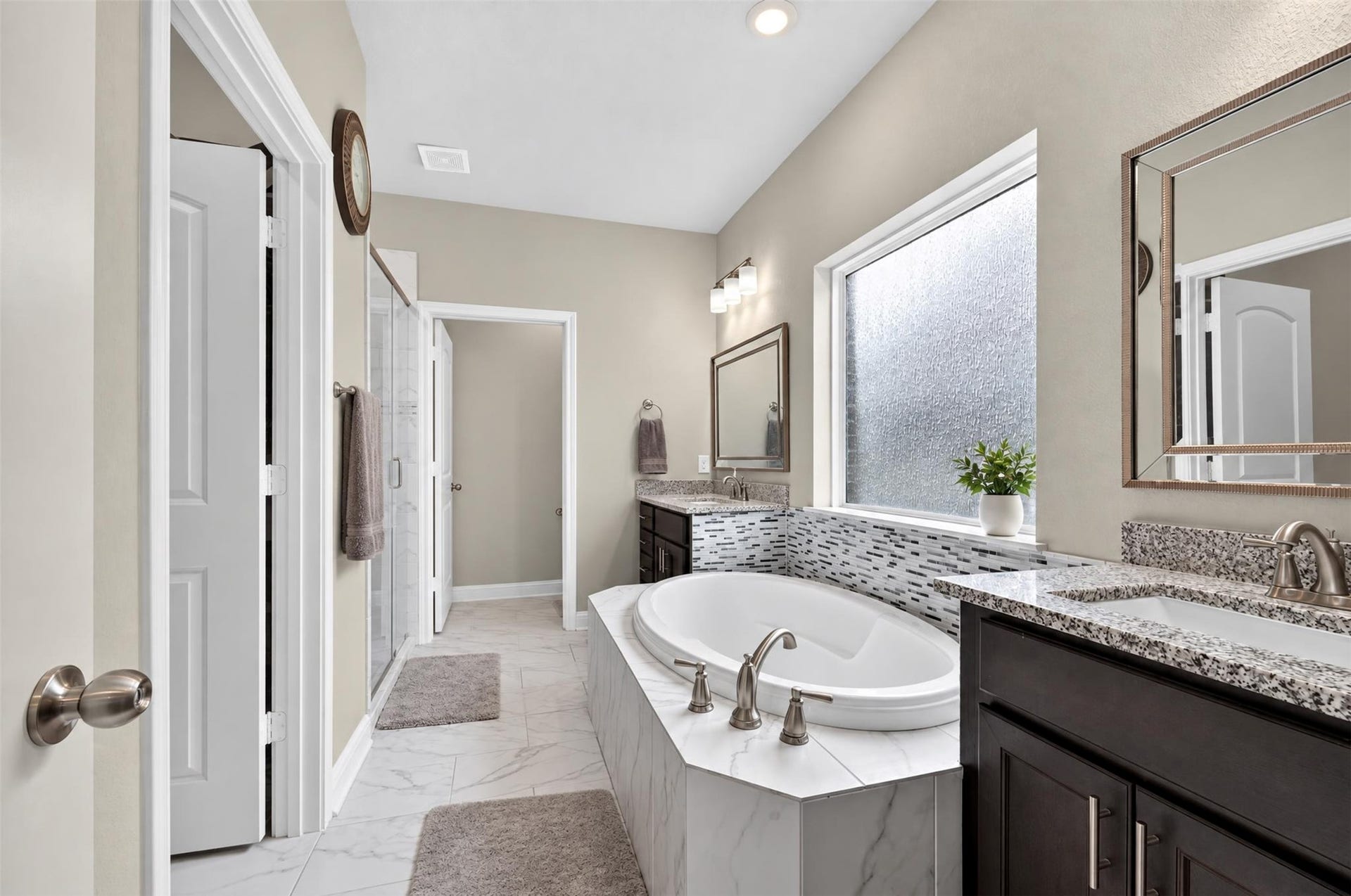 216 Racetrack Lane, Montgomery, TX 77356 216 Racetrack Lane, Montgomery, TX 77356
