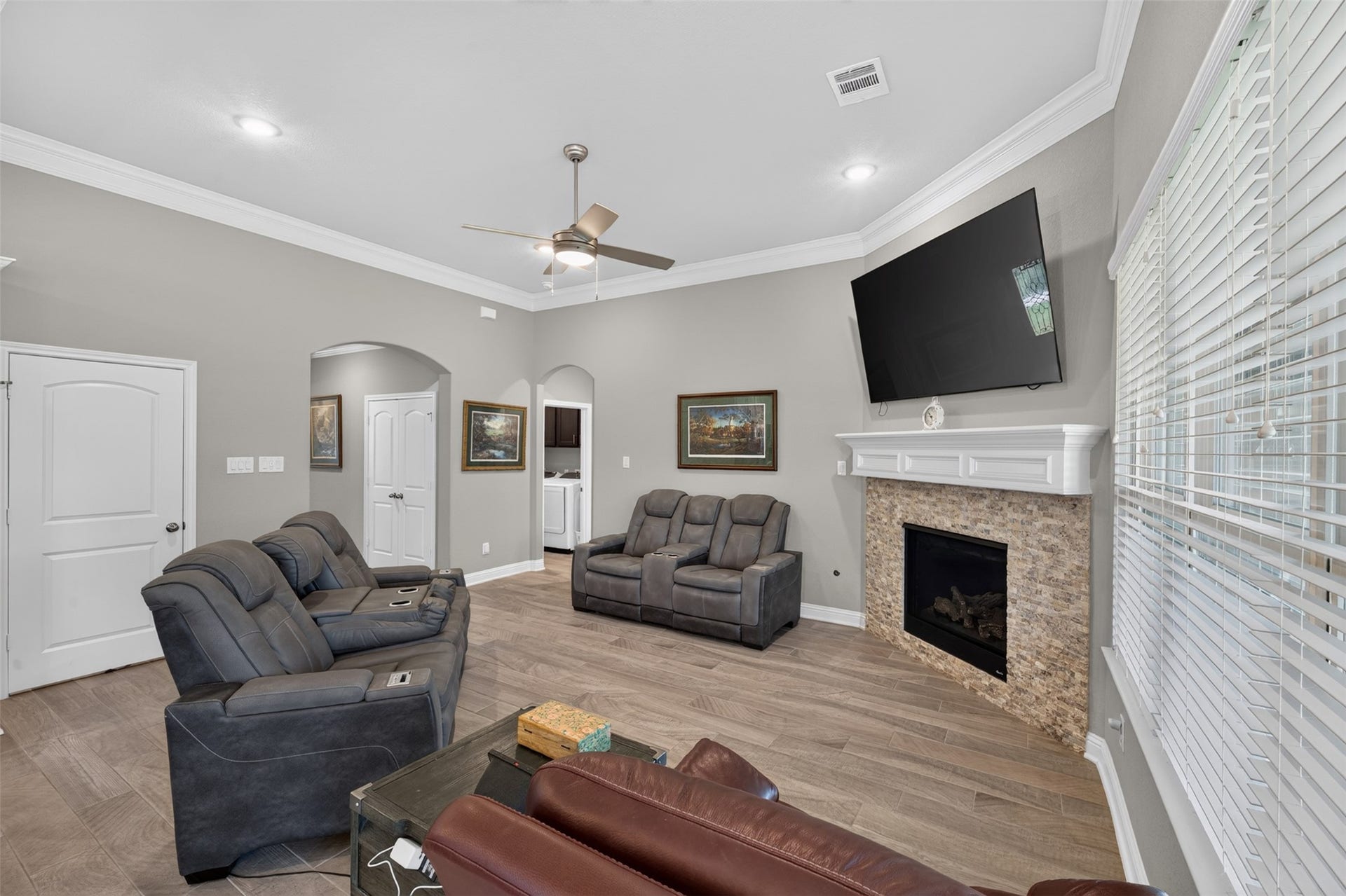 216 Racetrack Lane, Montgomery, TX 77356 216 Racetrack Lane, Montgomery, TX 77356