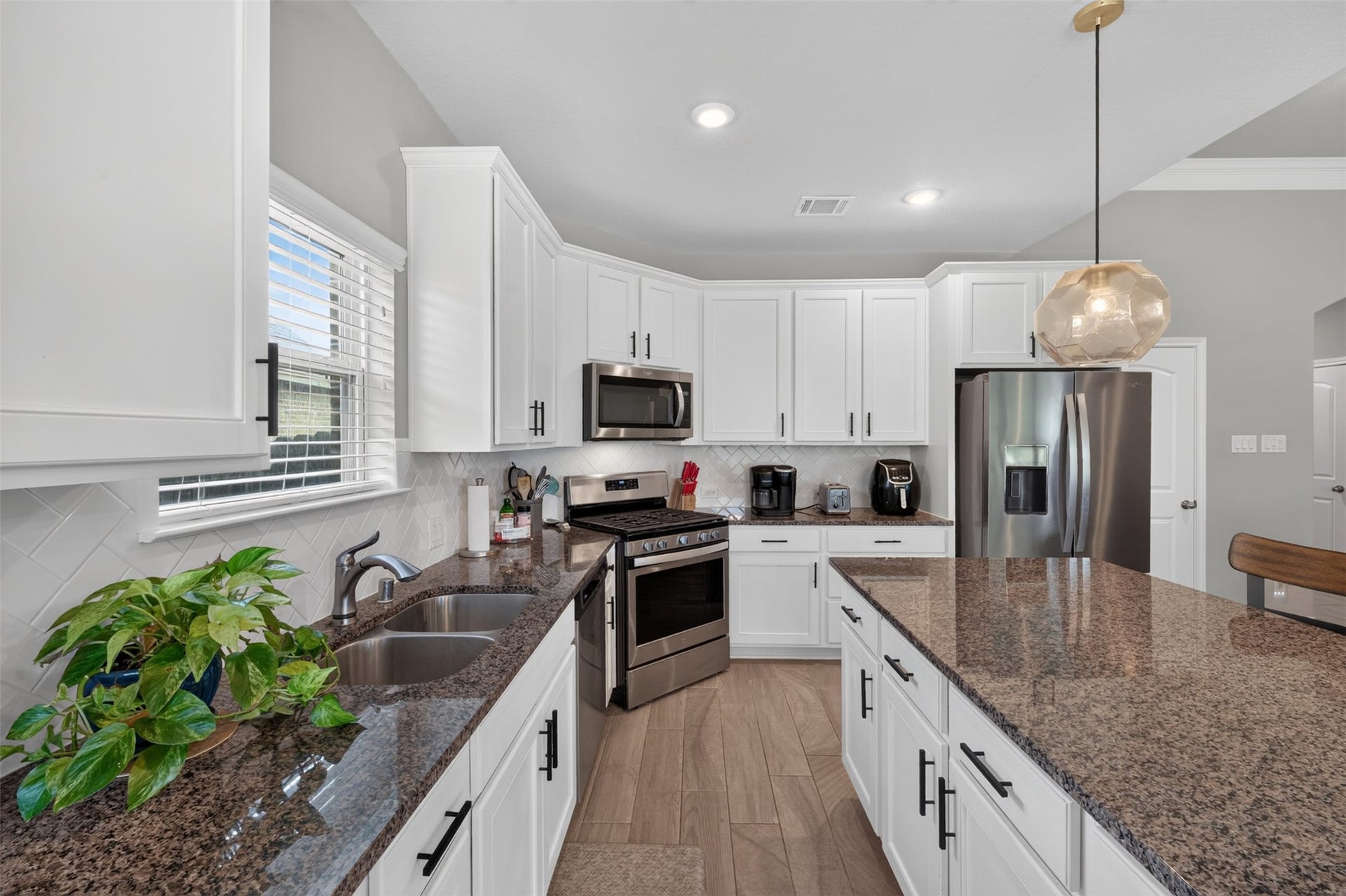 216 Racetrack Lane, Montgomery, TX 77356 216 Racetrack Lane, Montgomery, TX 77356