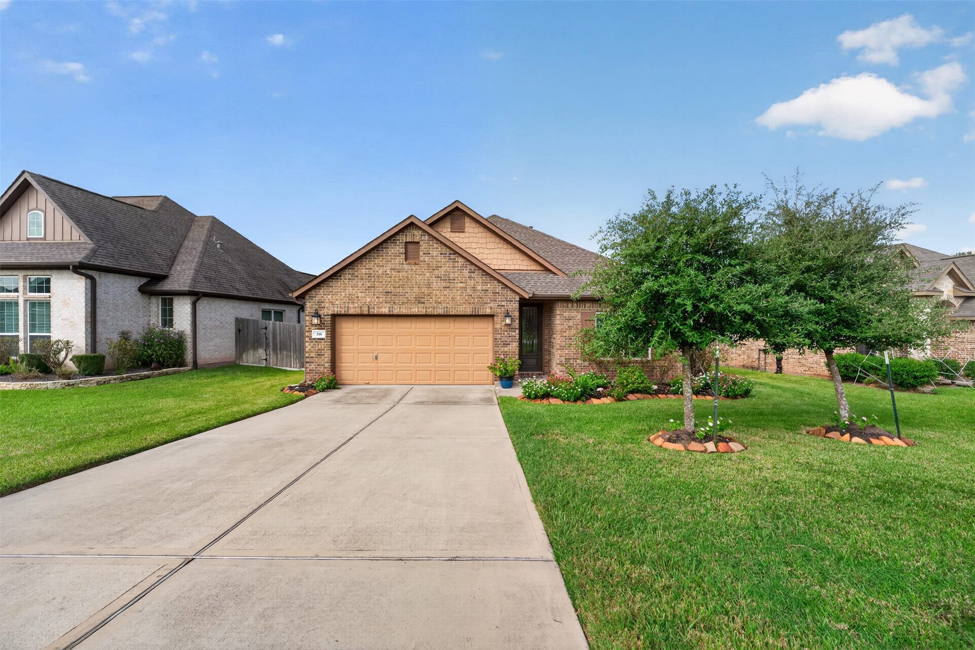 216 Racetrack Lane, Montgomery, TX 77356 216 Racetrack Lane, Montgomery, TX 77356