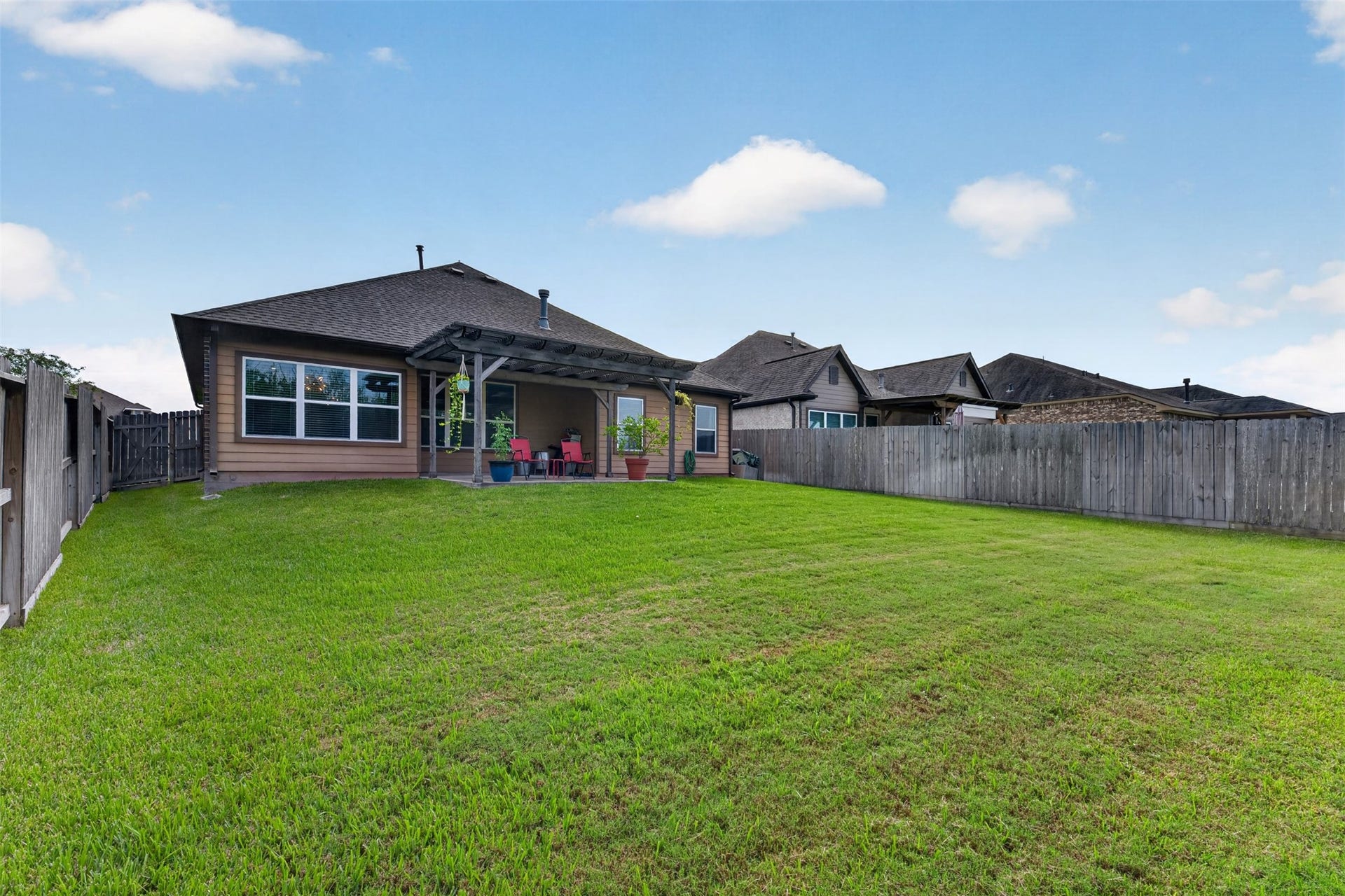 216 Racetrack Lane, Montgomery, TX 77356 216 Racetrack Lane, Montgomery, TX 77356