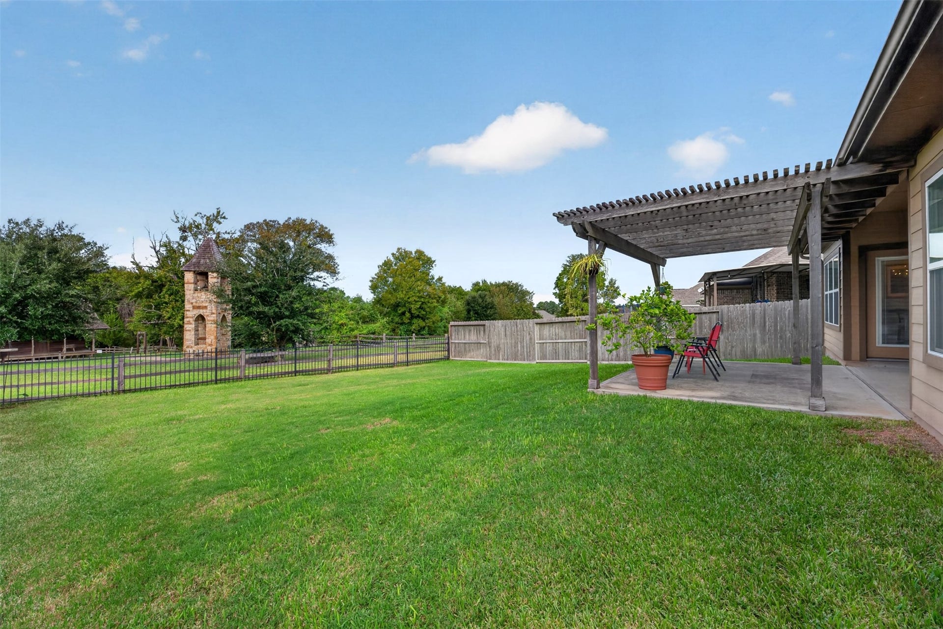 216 Racetrack Lane, Montgomery, TX 77356 216 Racetrack Lane, Montgomery, TX 77356