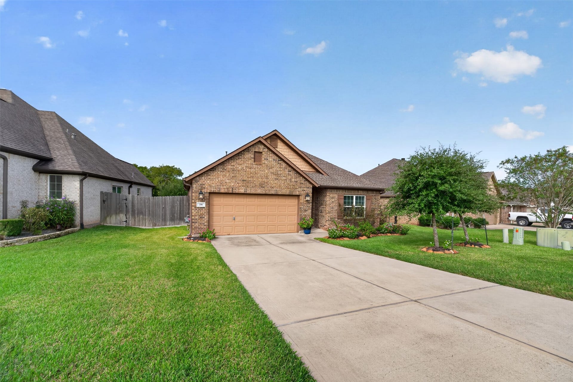 216 Racetrack Lane, Montgomery, TX 77356 216 Racetrack Lane, Montgomery, TX 77356