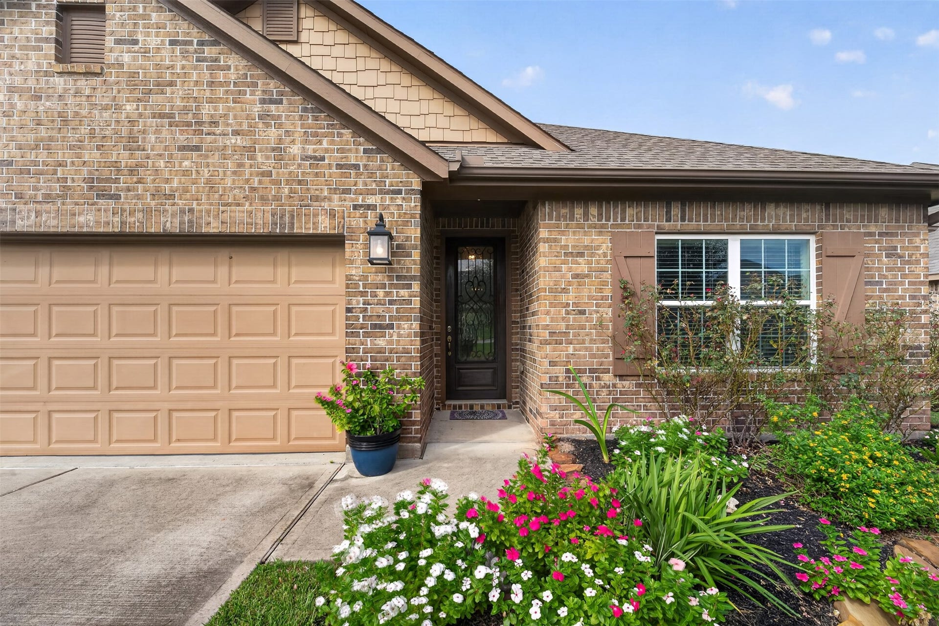 216 Racetrack Lane, Montgomery, TX 77356 216 Racetrack Lane, Montgomery, TX 77356