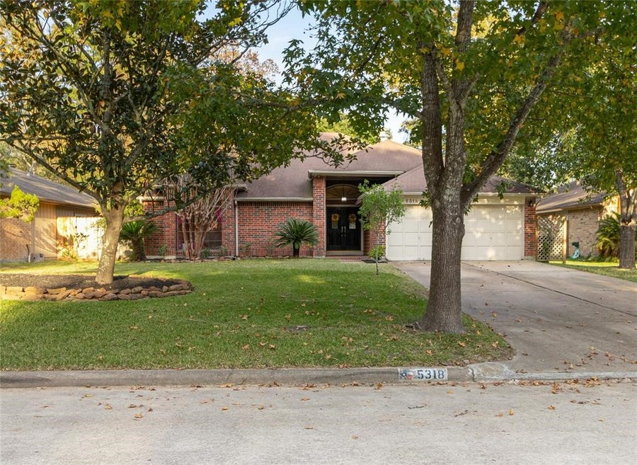 Property photo for 5318 Shady Gardens Drive, Kingwood, TX