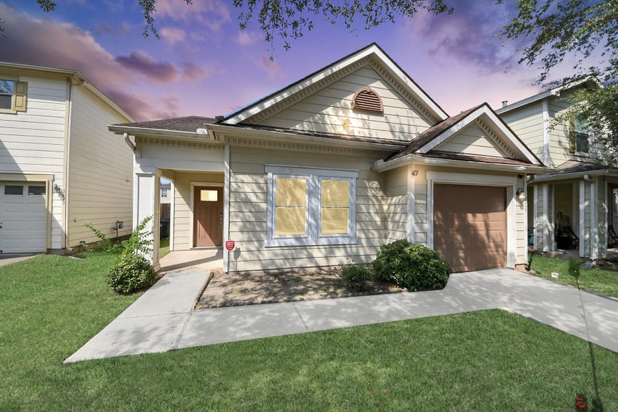 Property photo for 2627 Skyview Shadows Court, Houston, TX