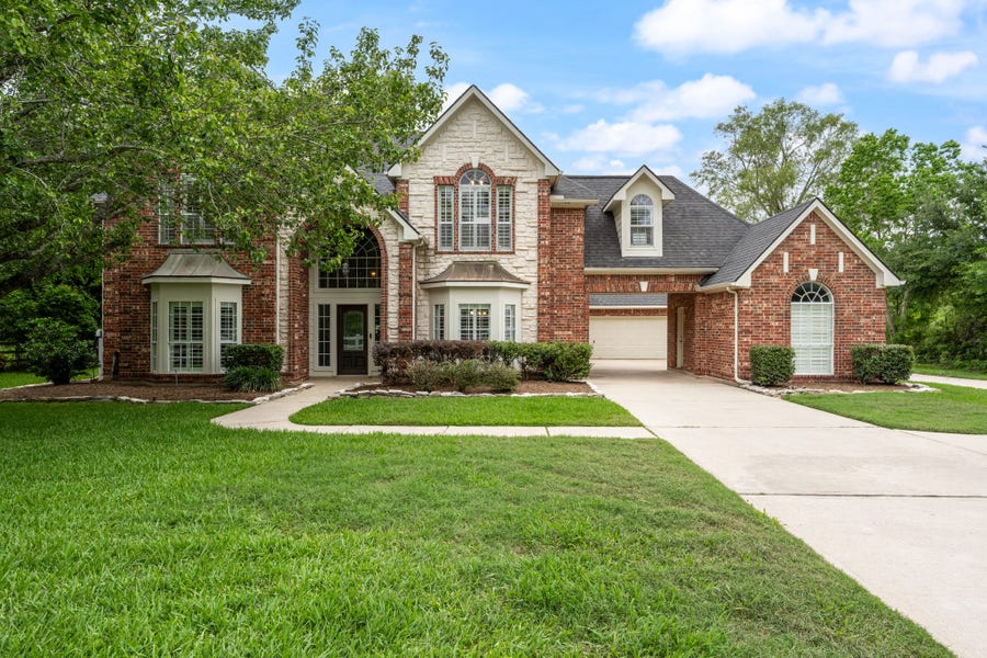 Property photo for 12010 Live Oak Drive, Magnolia, TX