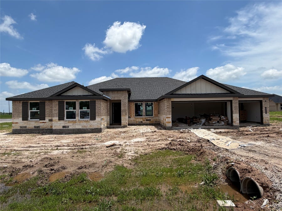 Property photo for 6611 Kingfisher Lane, Beasley, TX