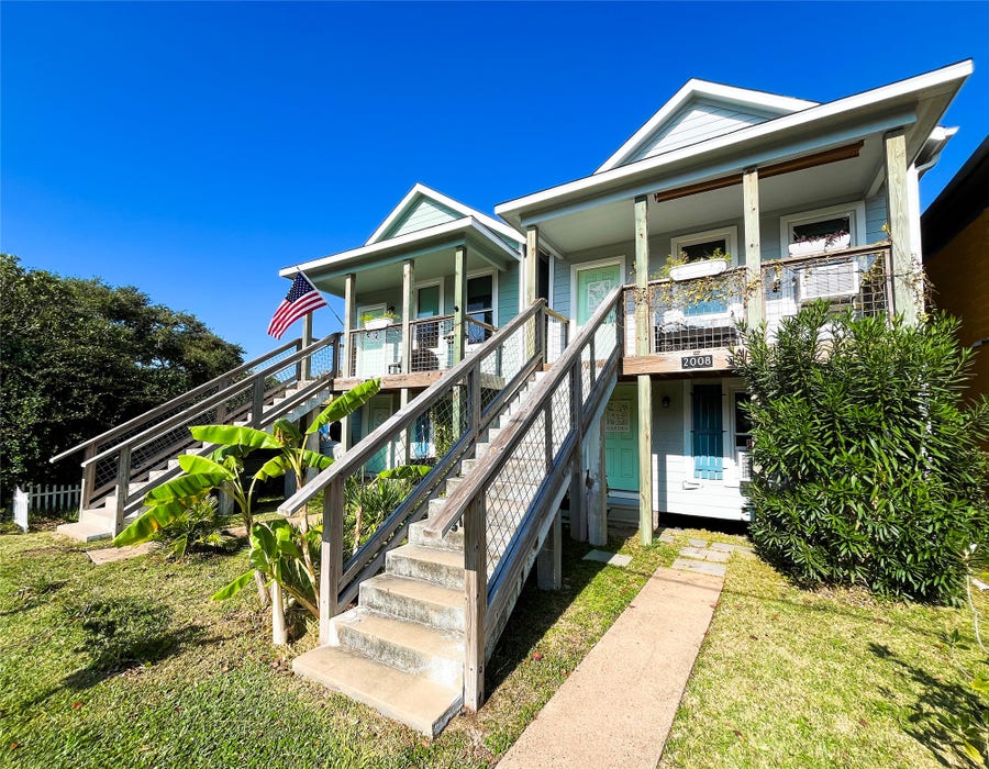 Property photo for 2010 Avenue O 1/2, #Up, Galveston, TX