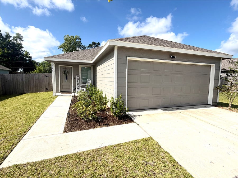 Property photo for 244 Houston Avenue, Angleton, TX