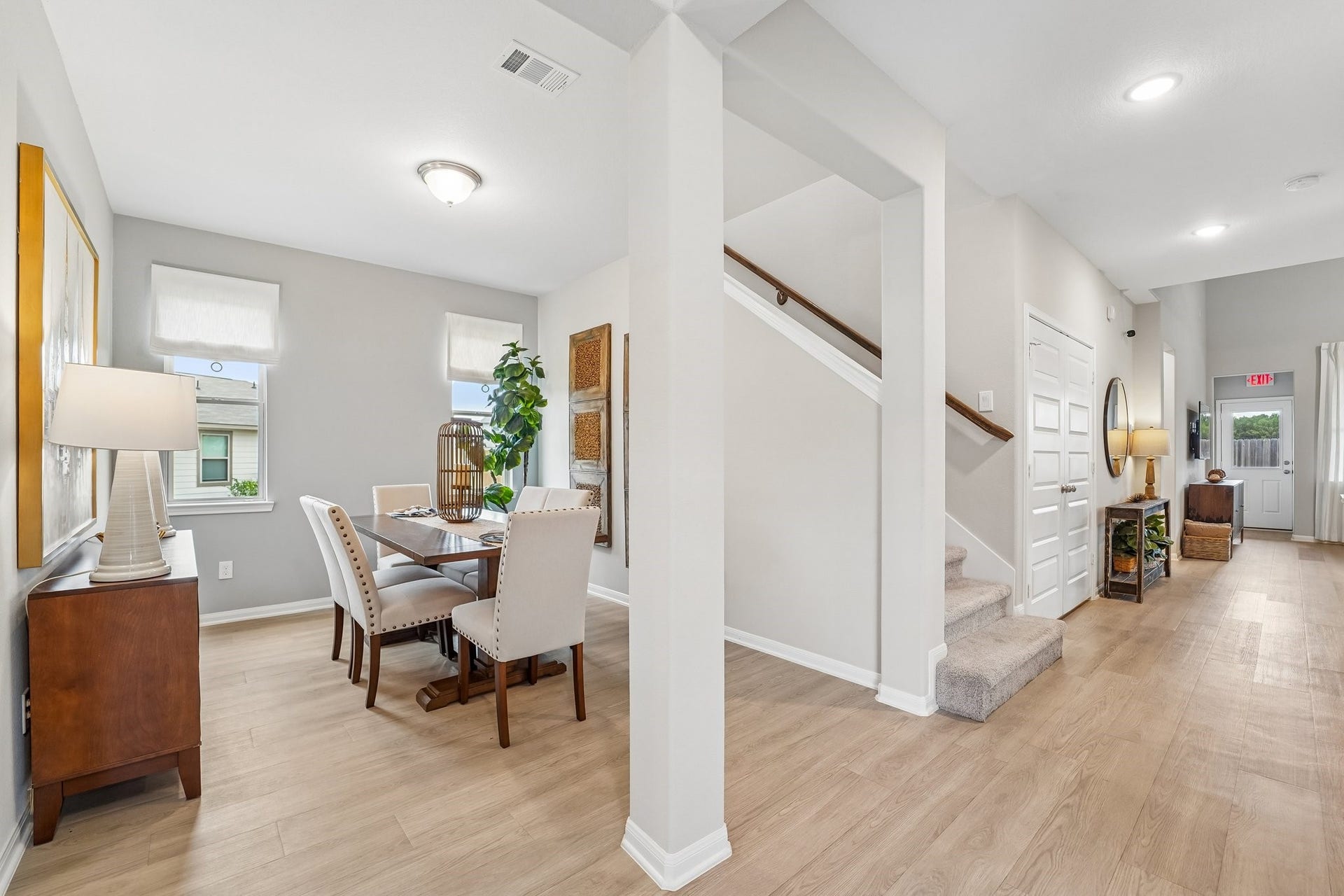 18648 Shauna Danielle Drive, New Caney, TX 77357 Formal dining room (*Photo not of actual home and used for illustration purposes only.)
