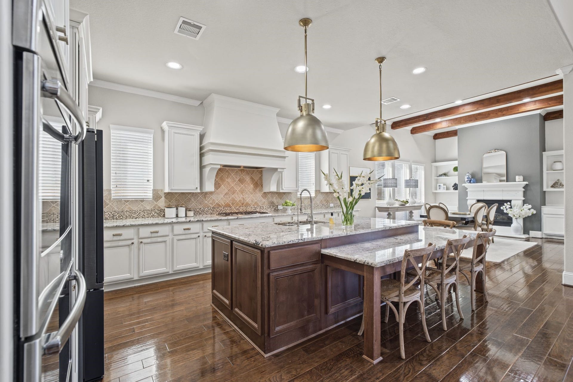 229 S Chaparral Bend Drive, Montgomery, TX 77316