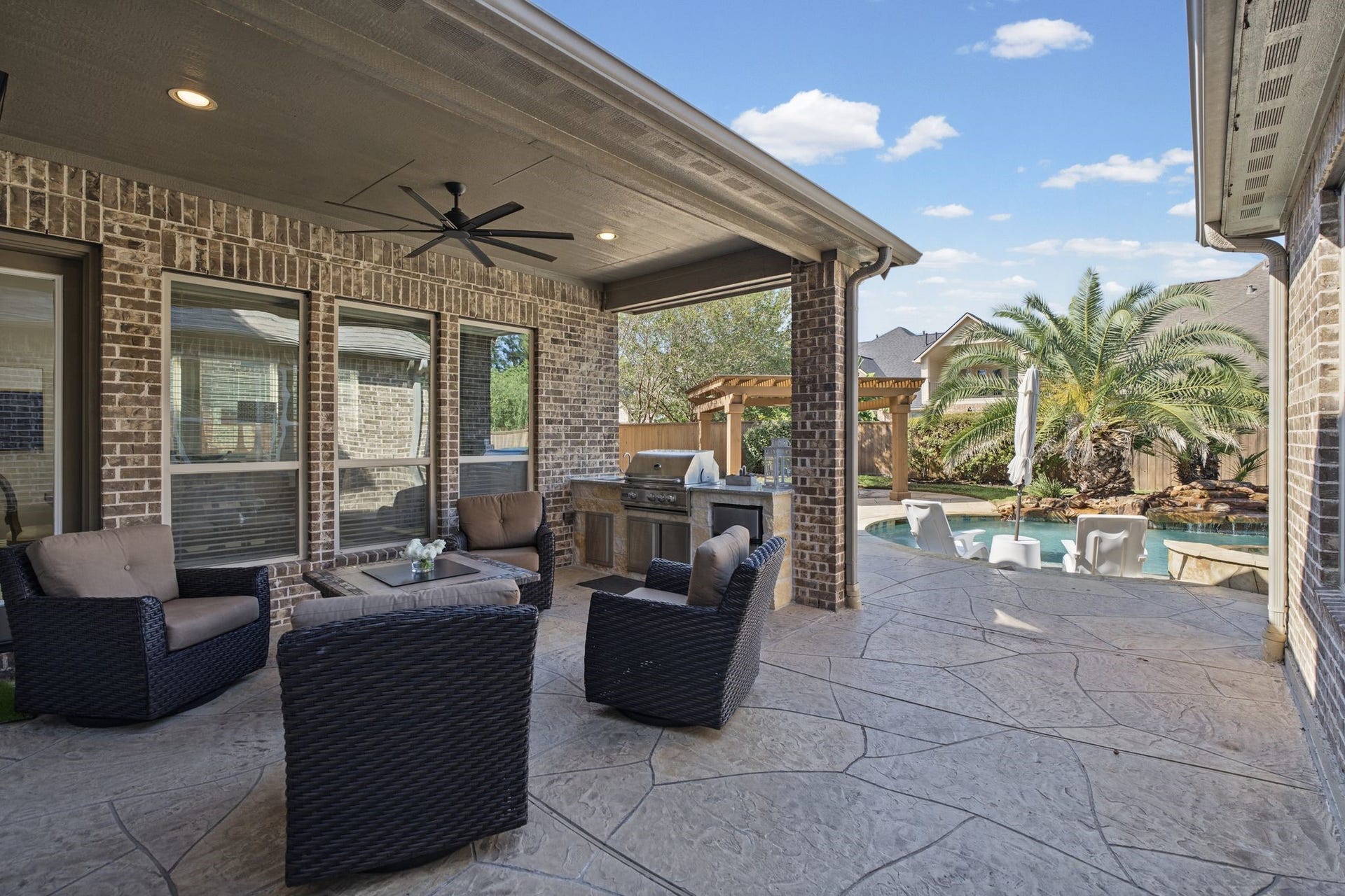 229 S Chaparral Bend Drive, Montgomery, TX 77316
