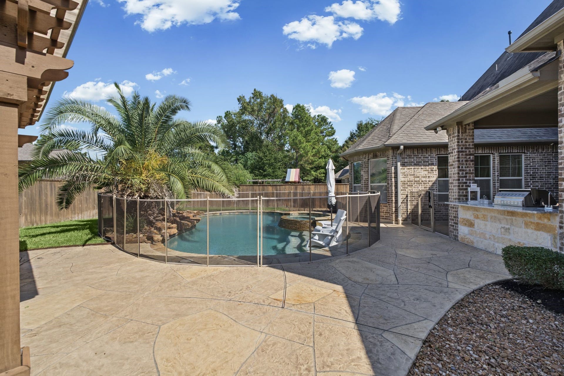 For added peace of mind, the pool features a removable child safety fence that can enclose the entire pool area or provide a protective barrier between the pool and covered patio. Safety fencing conveys with the property!