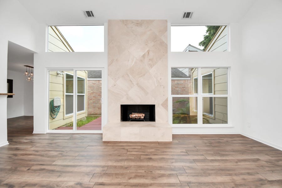 Property photo for 1914 Courtney Lane Drive, Houston, TX