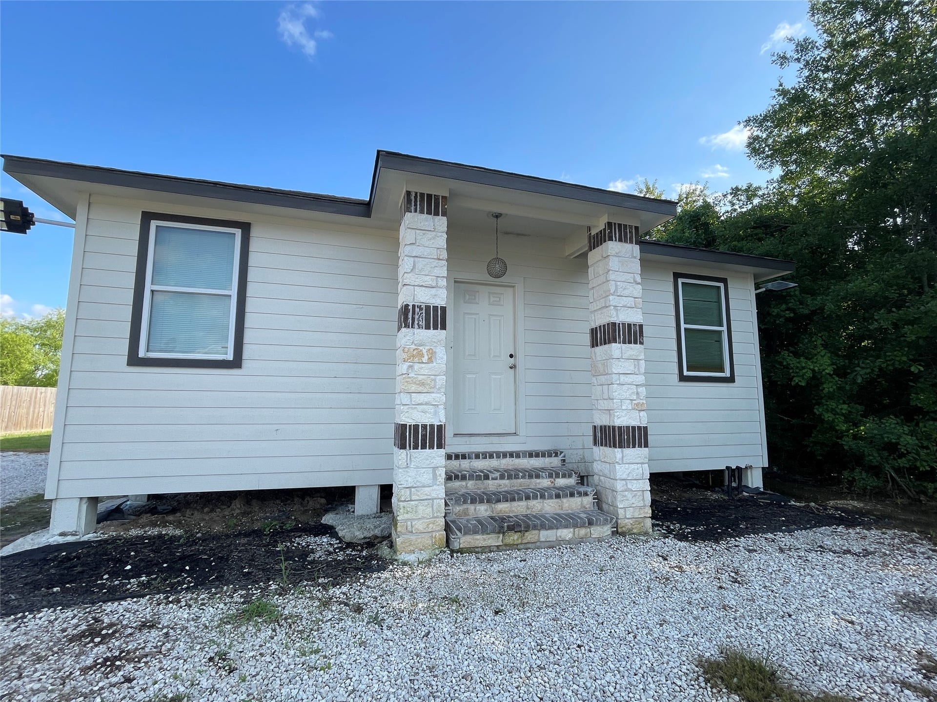 884 County Road 3550, #4, New Caney, TX 77327 884 County Road 3550, #4, New Caney, TX 77327