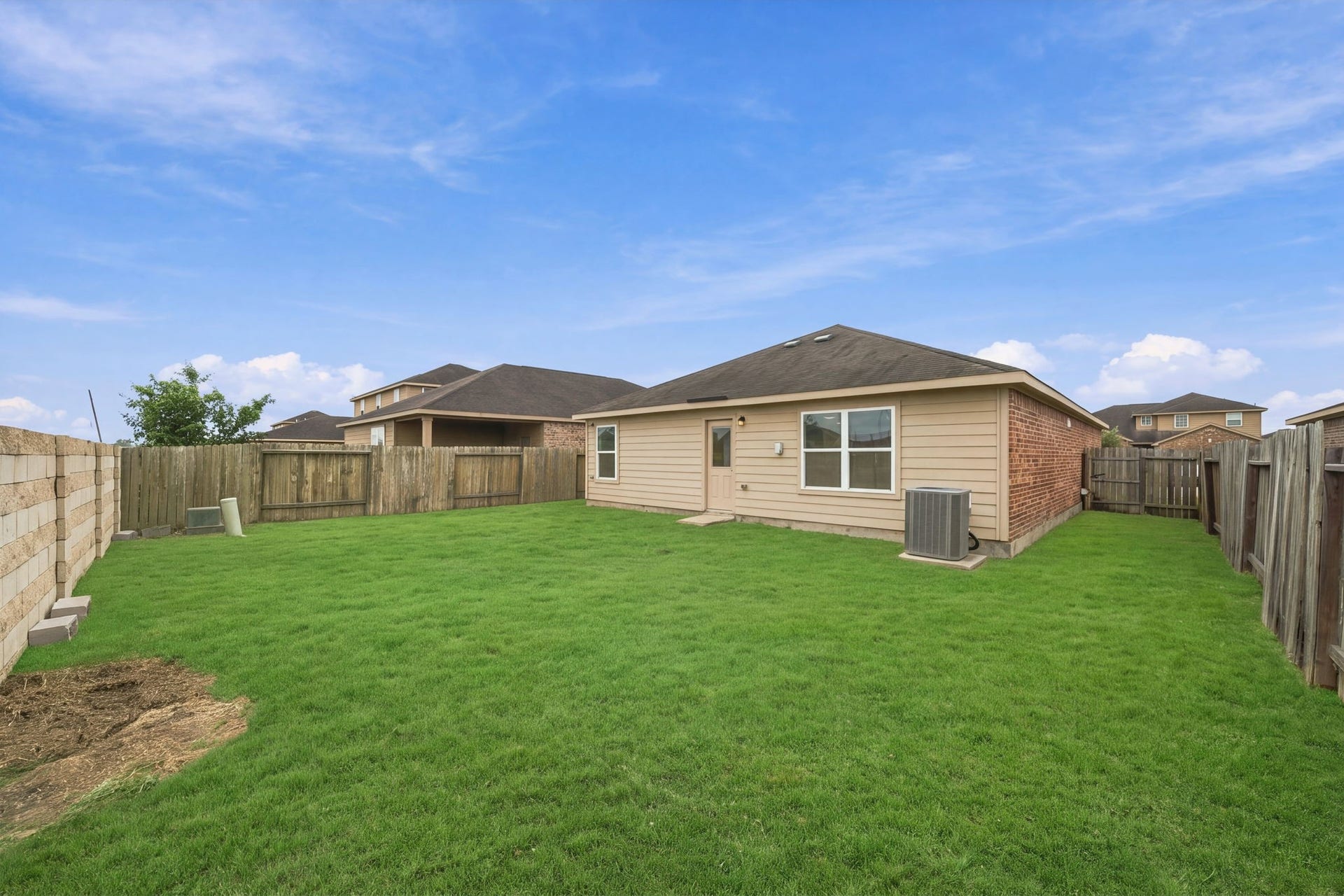 9723 Montana Sapphire Lane, Iowa Colony, TX 77583 9723 Montana Sapphire Lane, Iowa Colony, TX 77583