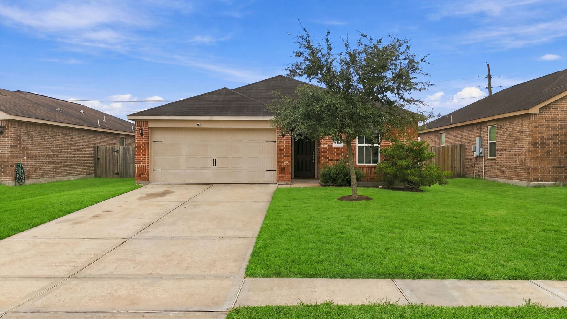 9723 Montana Sapphire Lane, Iowa Colony, TX 77583 9723 Montana Sapphire Lane, Iowa Colony, TX 77583