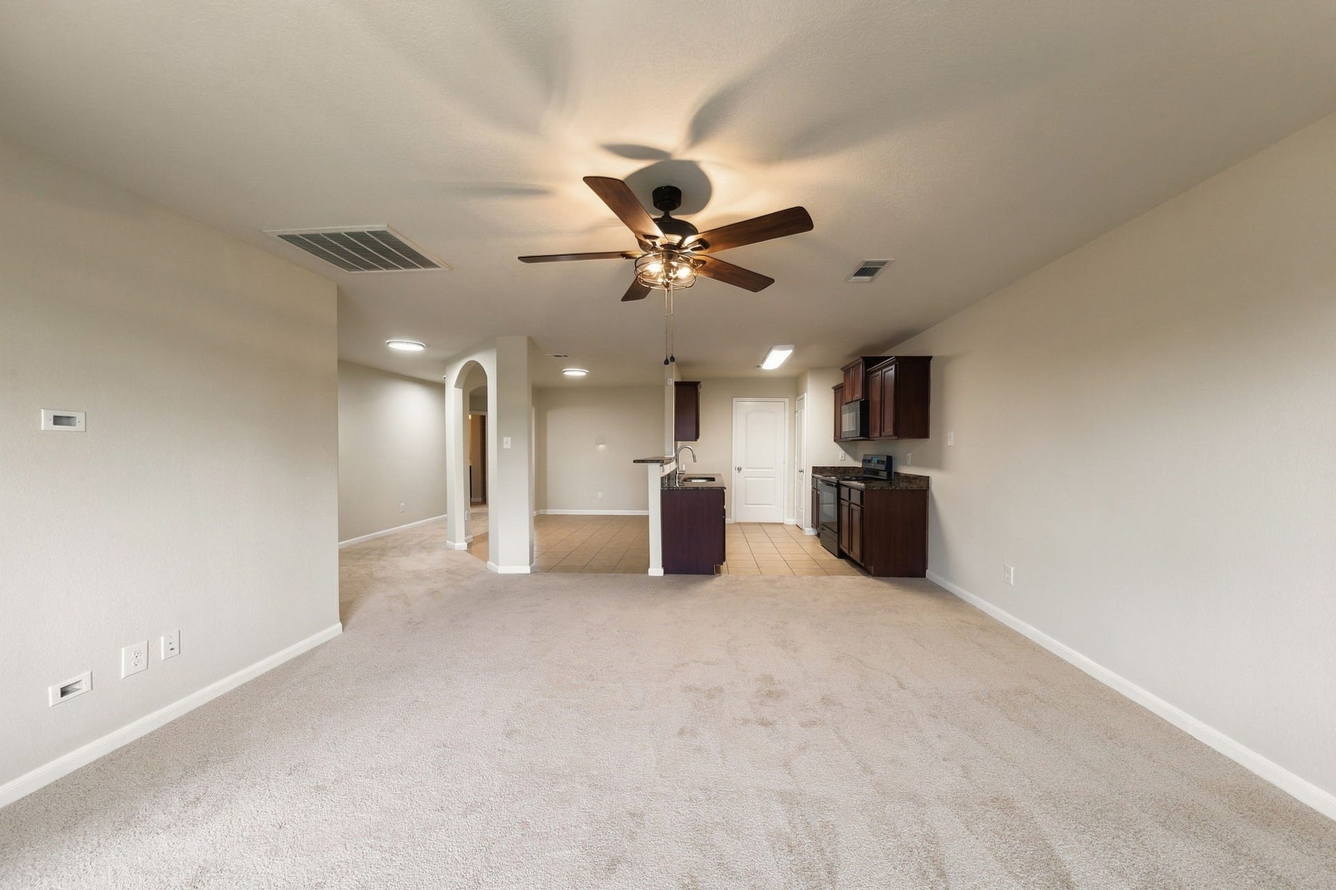 9723 Montana Sapphire Lane, Iowa Colony, TX 77583 9723 Montana Sapphire Lane, Iowa Colony, TX 77583