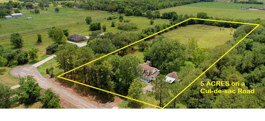 Property photo for 15586 County Road 436, Alvin, TX