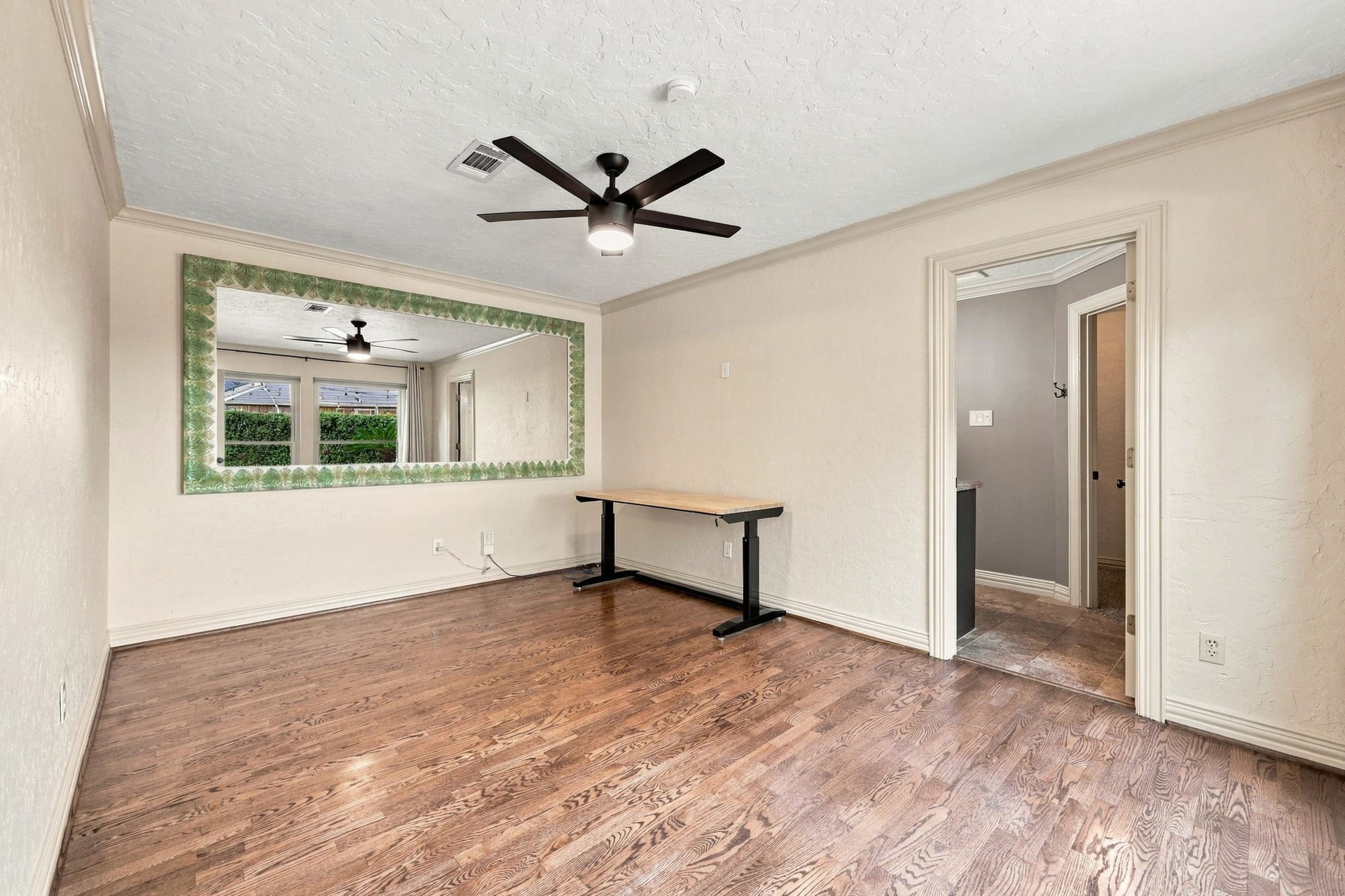 30 Bitterwood Circle, The Woodlands, TX 77381 Primary bedroom at the back of the house
