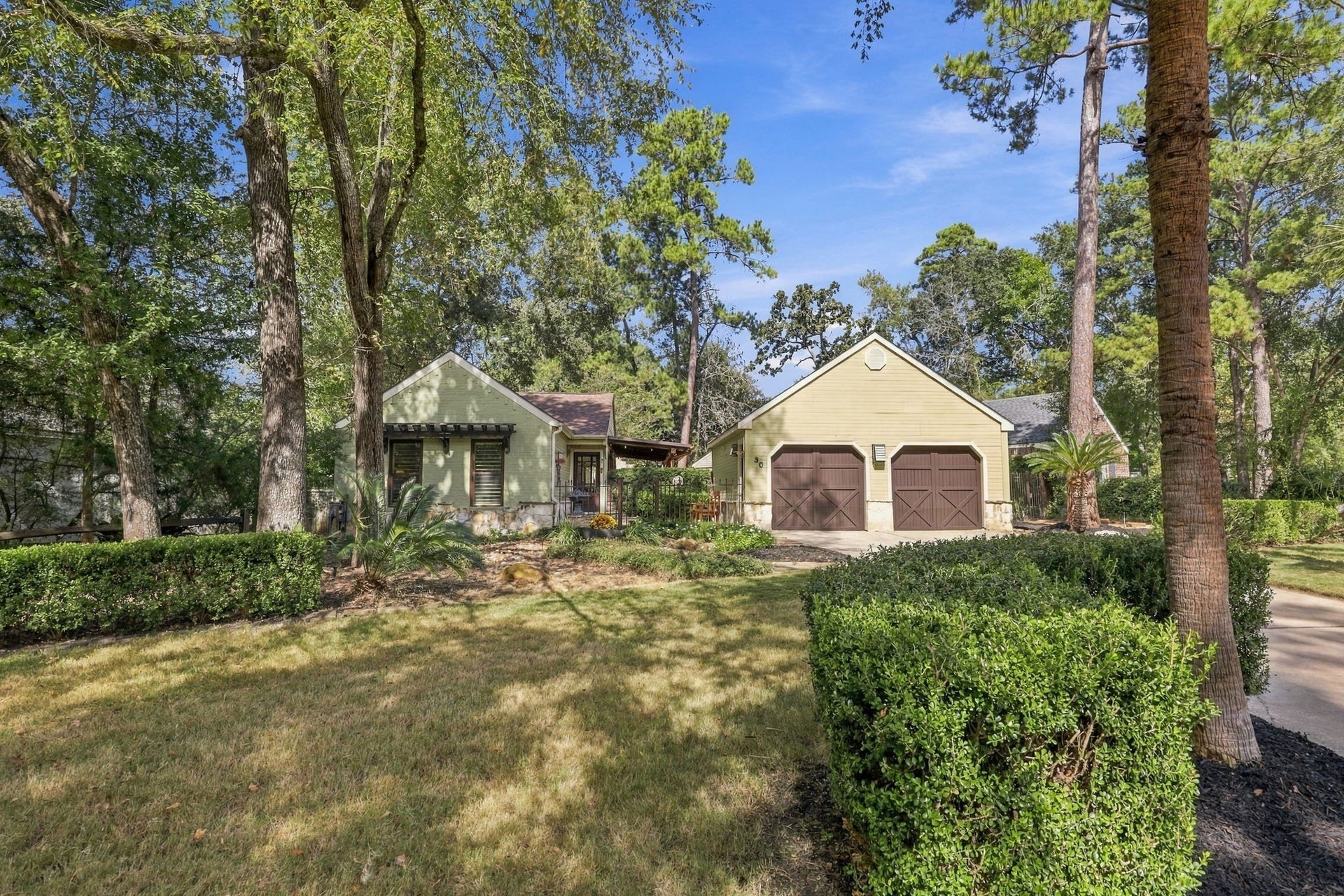 30 Bitterwood Circle, The Woodlands, TX 77381 30 Bitterwood Circle, The Woodlands, TX 77381