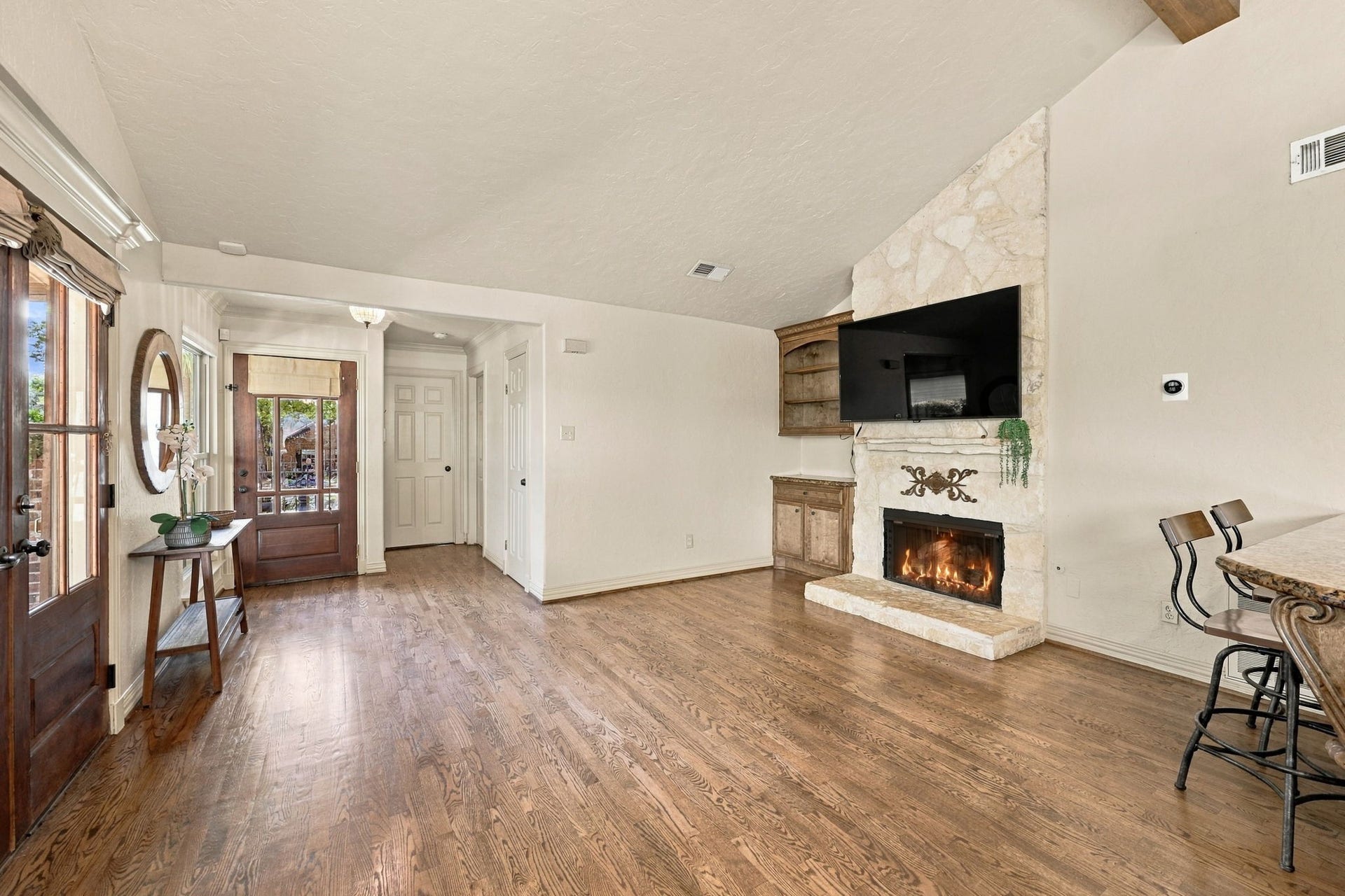30 Bitterwood Circle, The Woodlands, TX 77381 Living room with Gas Log Fireplace