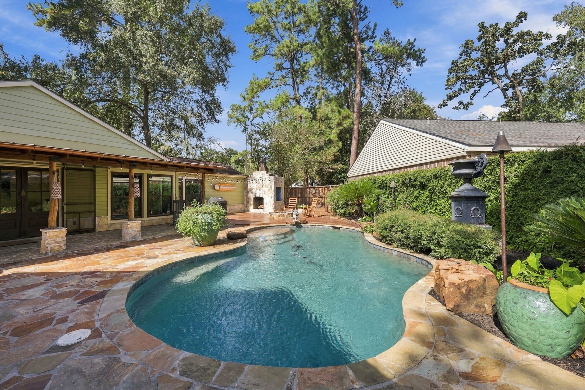 30 Bitterwood Circle, The Woodlands, TX 77381 30 Bitterwood Circle, The Woodlands, TX 77381