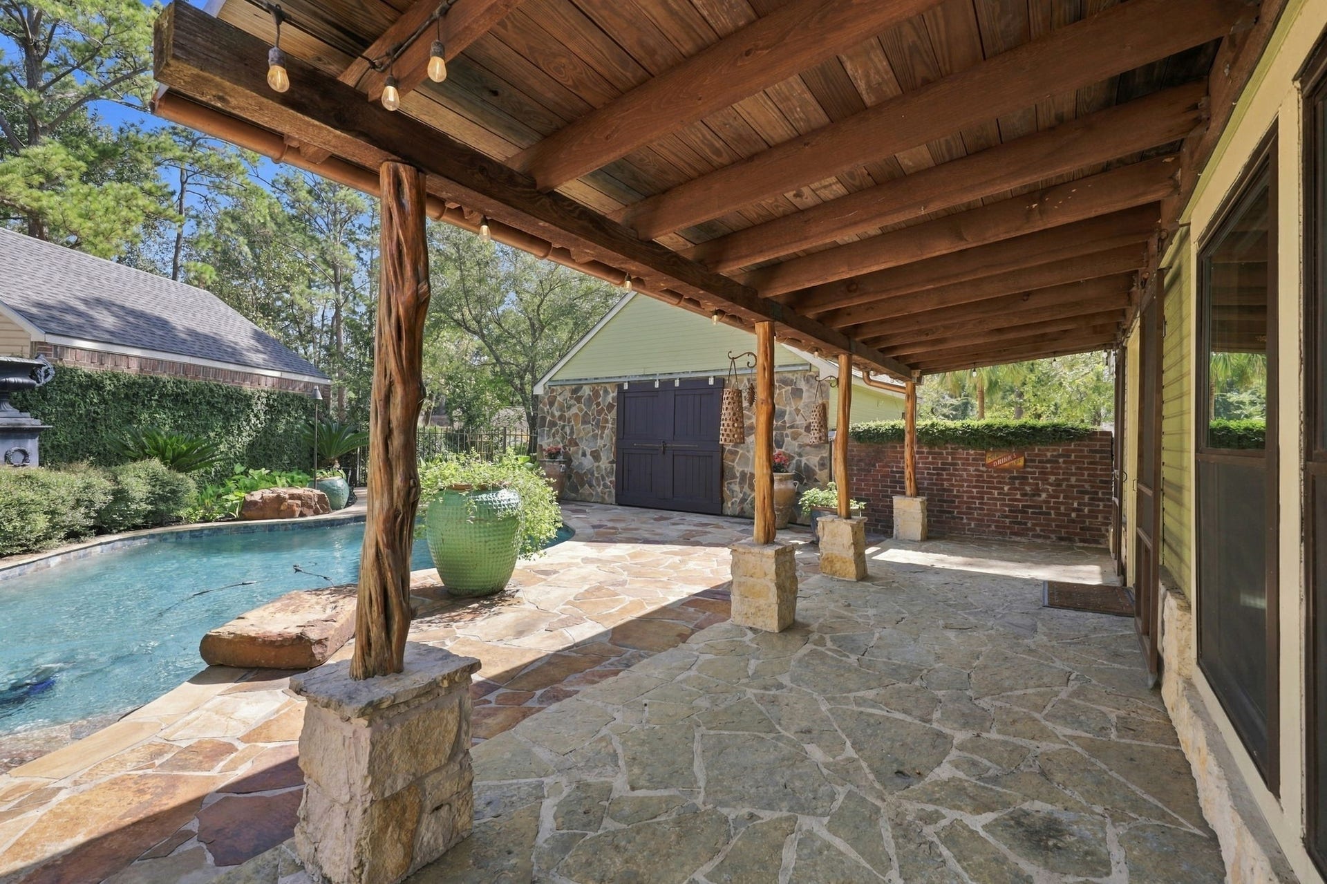30 Bitterwood Circle, The Woodlands, TX 77381 30 Bitterwood Circle, The Woodlands, TX 77381