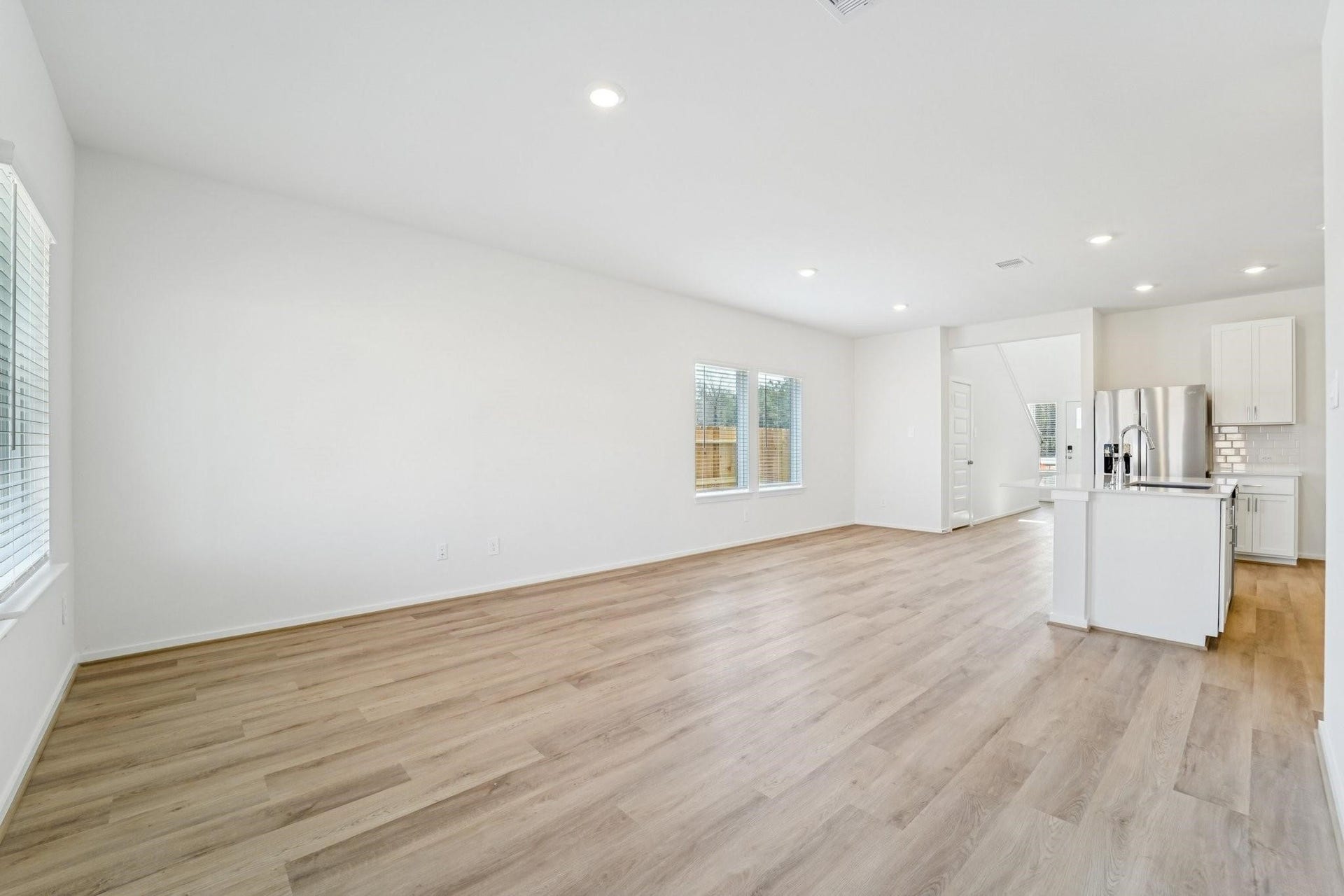 5719 Adamite Way, Houston, TX 77048