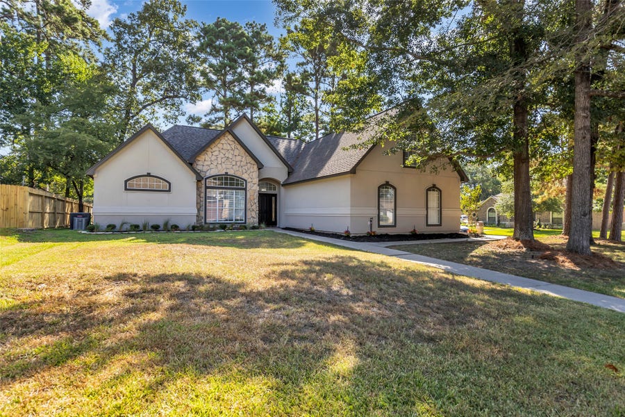 Property photo for 3002 Pine Chase Drive, Montgomery, TX