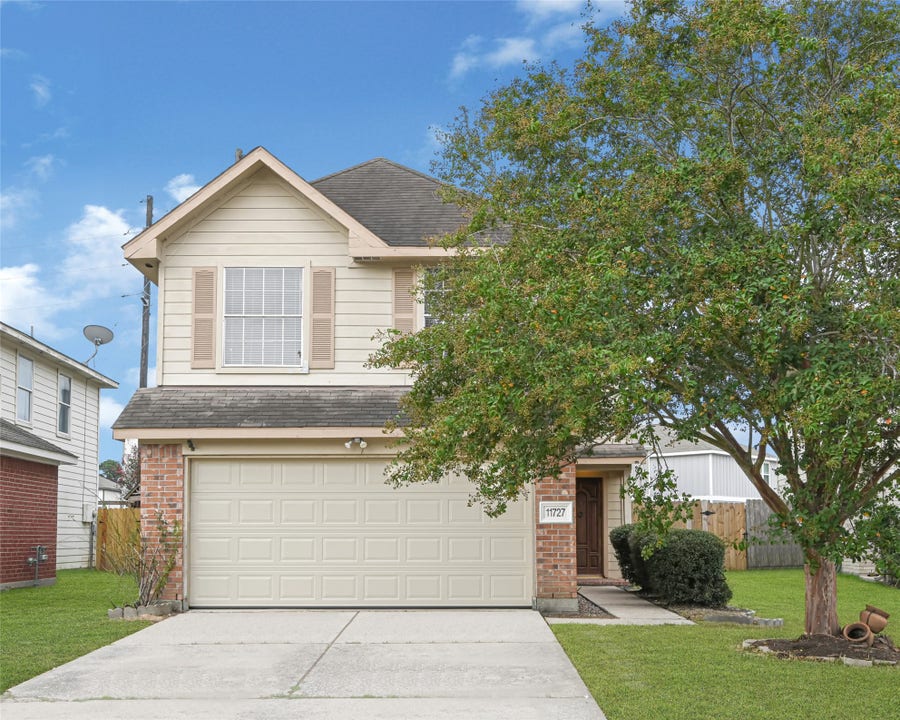 Property photo for 11727 Rolling Stream Drive, Tomball, TX