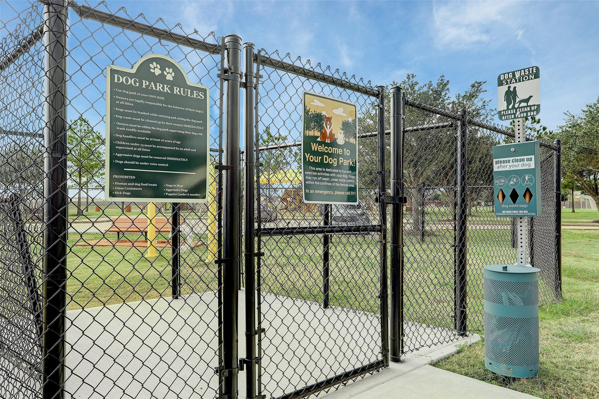 223 Sunset Colony Drive, Rosharon, TX 77583 Four-legged family members get their own place to play with a dedicated fenced dog park right in the neighborhood.