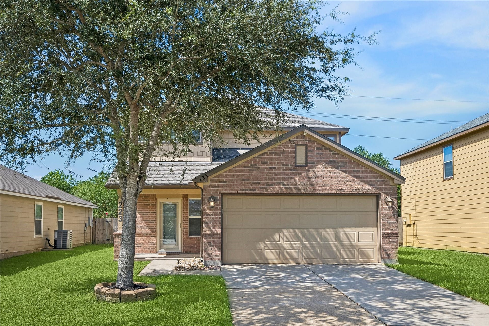 223 Sunset Colony Drive, Rosharon, TX 77583 With no rear neighbors, a spacious patio and a sprawling fenced yard, this backyard feels private and full of possibility, while the sprinkler system helps keep outdoor care easy.