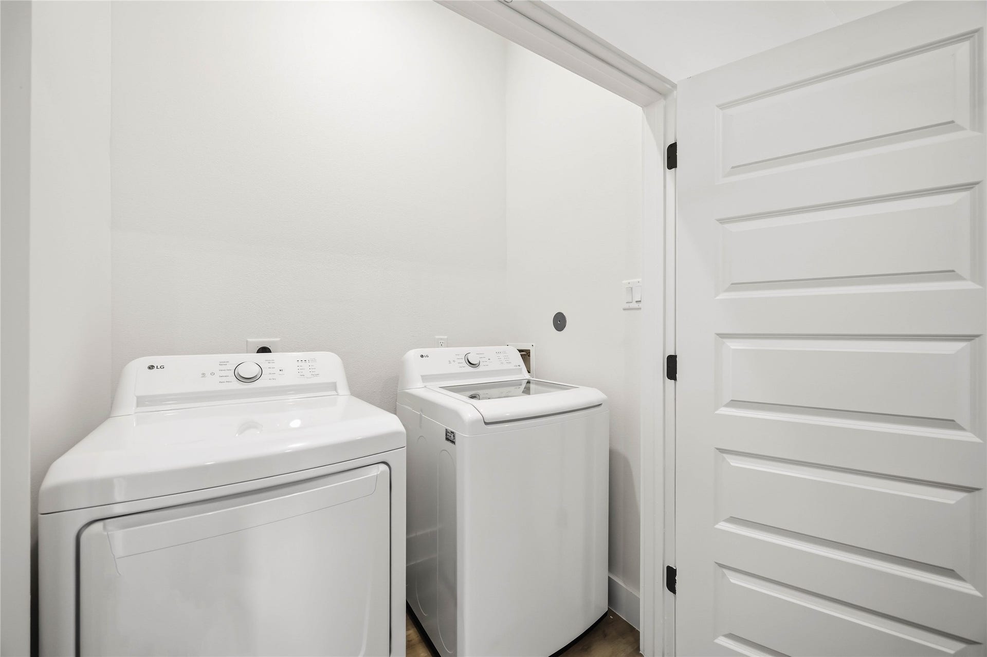 7221 Sandra Street, #A-B, Houston, TX 77028 7221 Sandra Street, #A-B, Houston, TX 77028