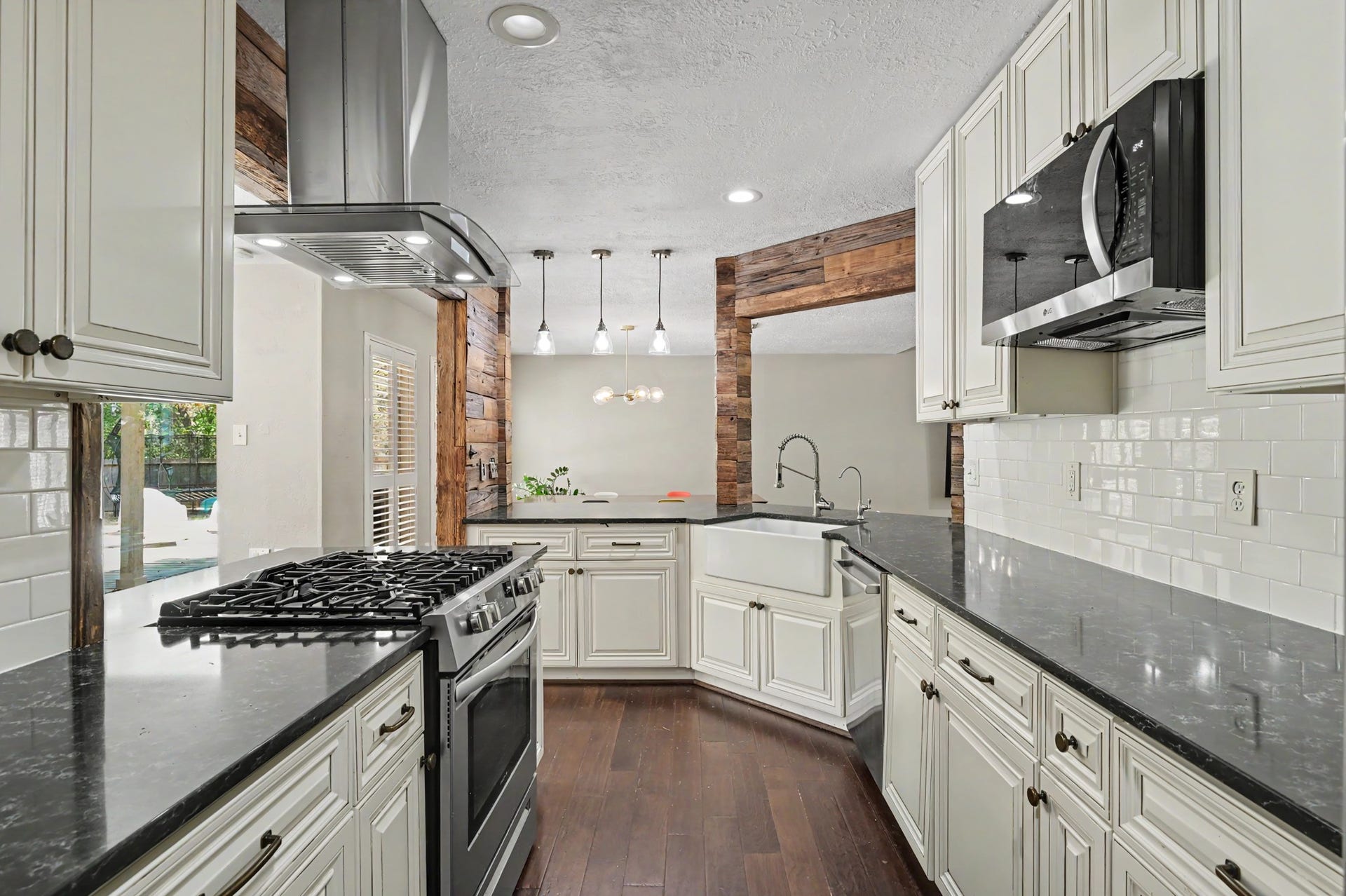 2314 Chestnut Oak Place, The Woodlands, TX 77380 2314 Chestnut Oak Place, The Woodlands, TX 77380