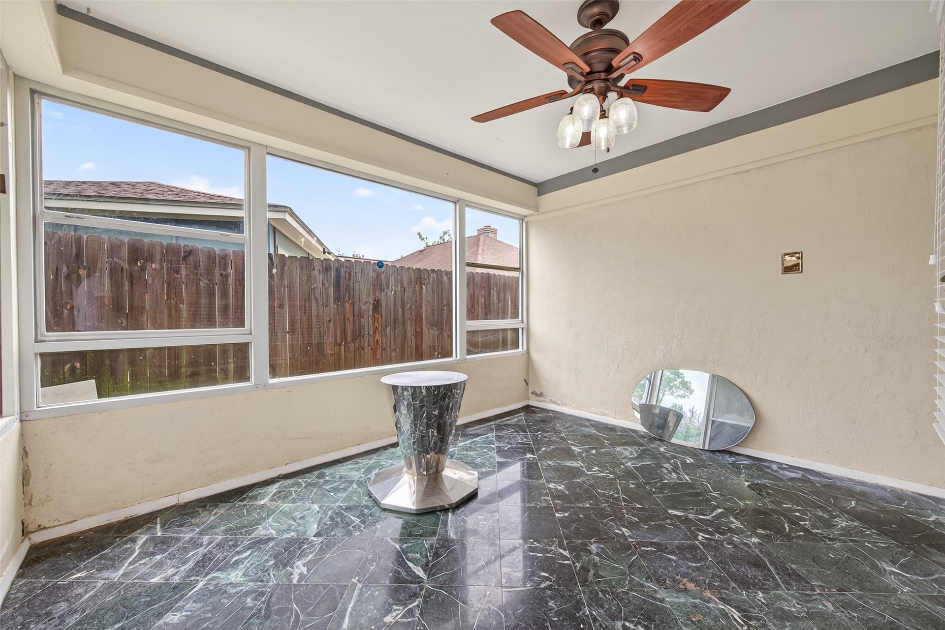 9318 Benning Drive, Houston, TX 77031 9318 Benning Drive, Houston, TX 77031