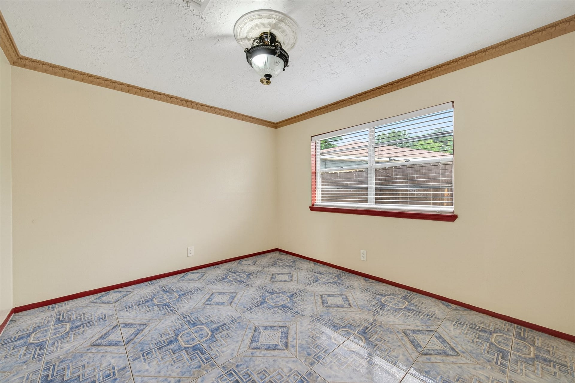9318 Benning Drive, Houston, TX 77031 9318 Benning Drive, Houston, TX 77031