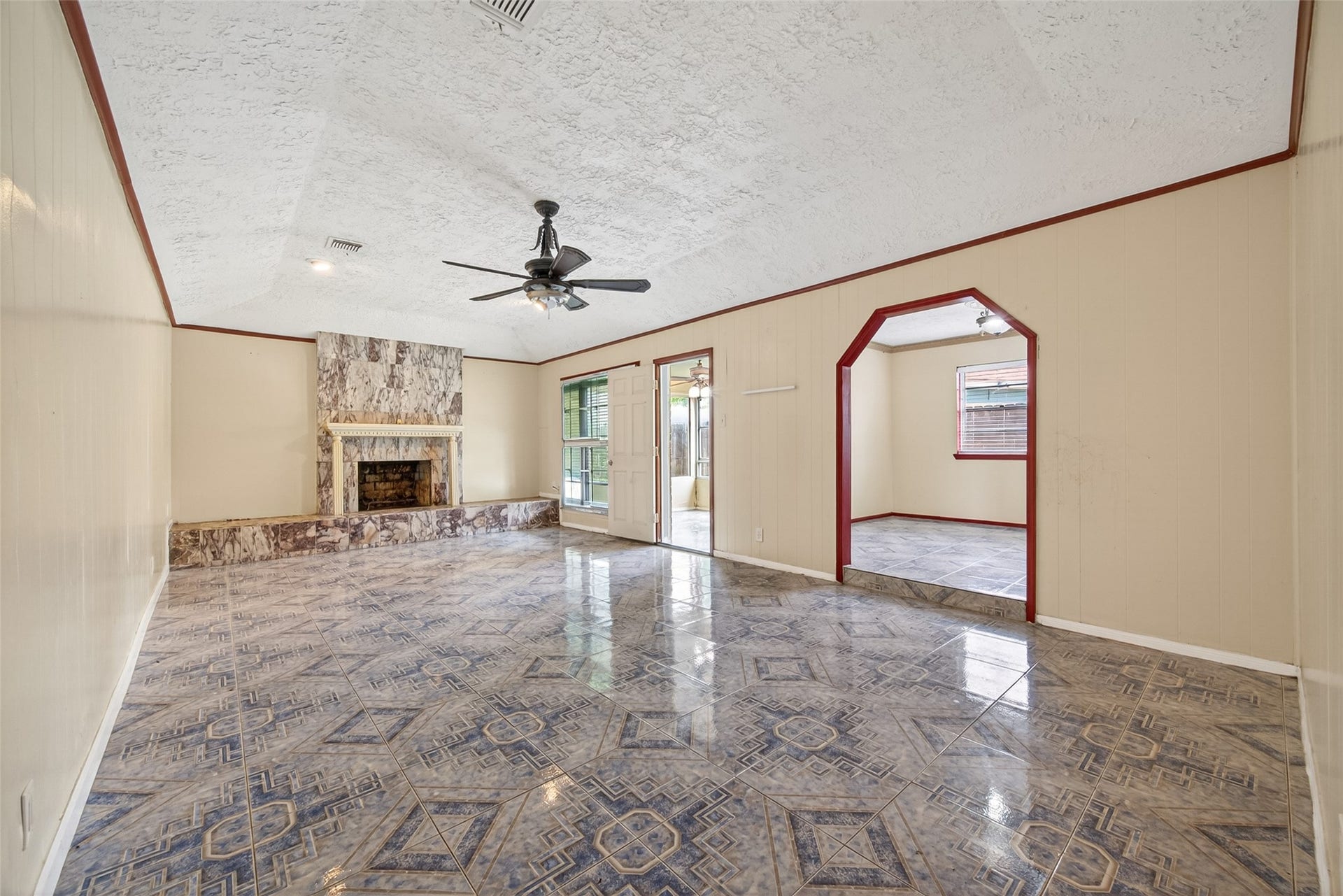 9318 Benning Drive, Houston, TX 77031 9318 Benning Drive, Houston, TX 77031