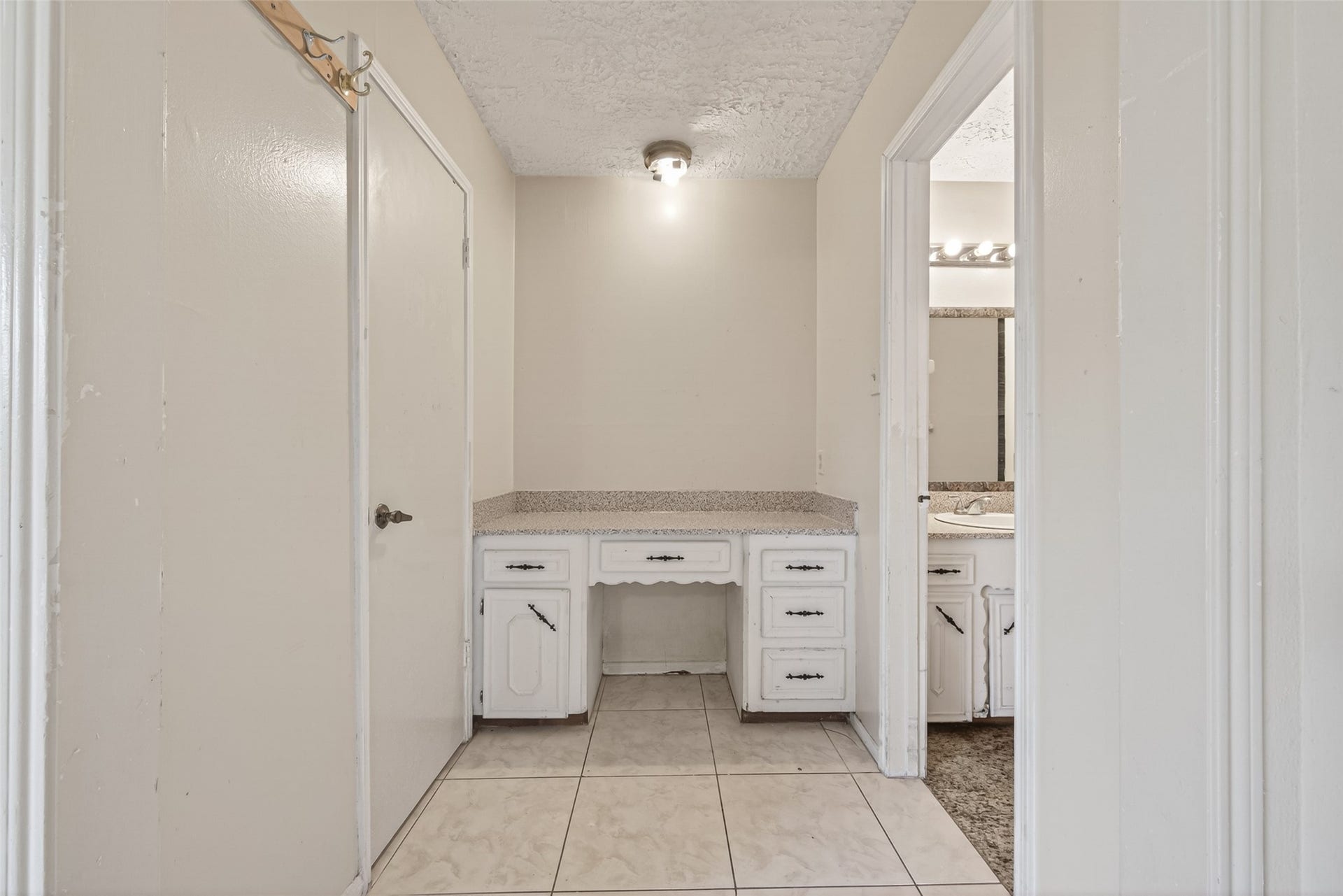 9318 Benning Drive, Houston, TX 77031 9318 Benning Drive, Houston, TX 77031