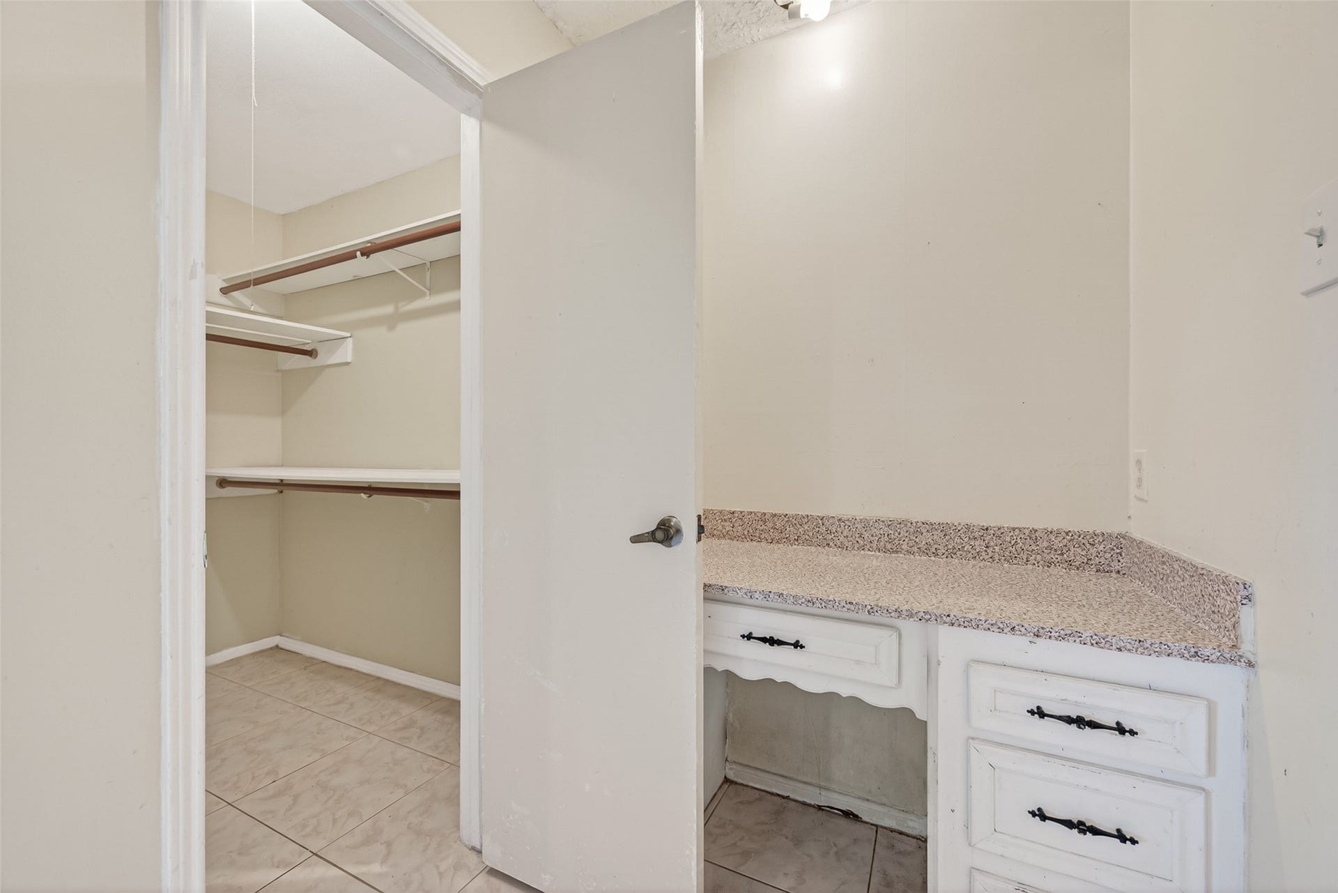 9318 Benning Drive, Houston, TX 77031 9318 Benning Drive, Houston, TX 77031